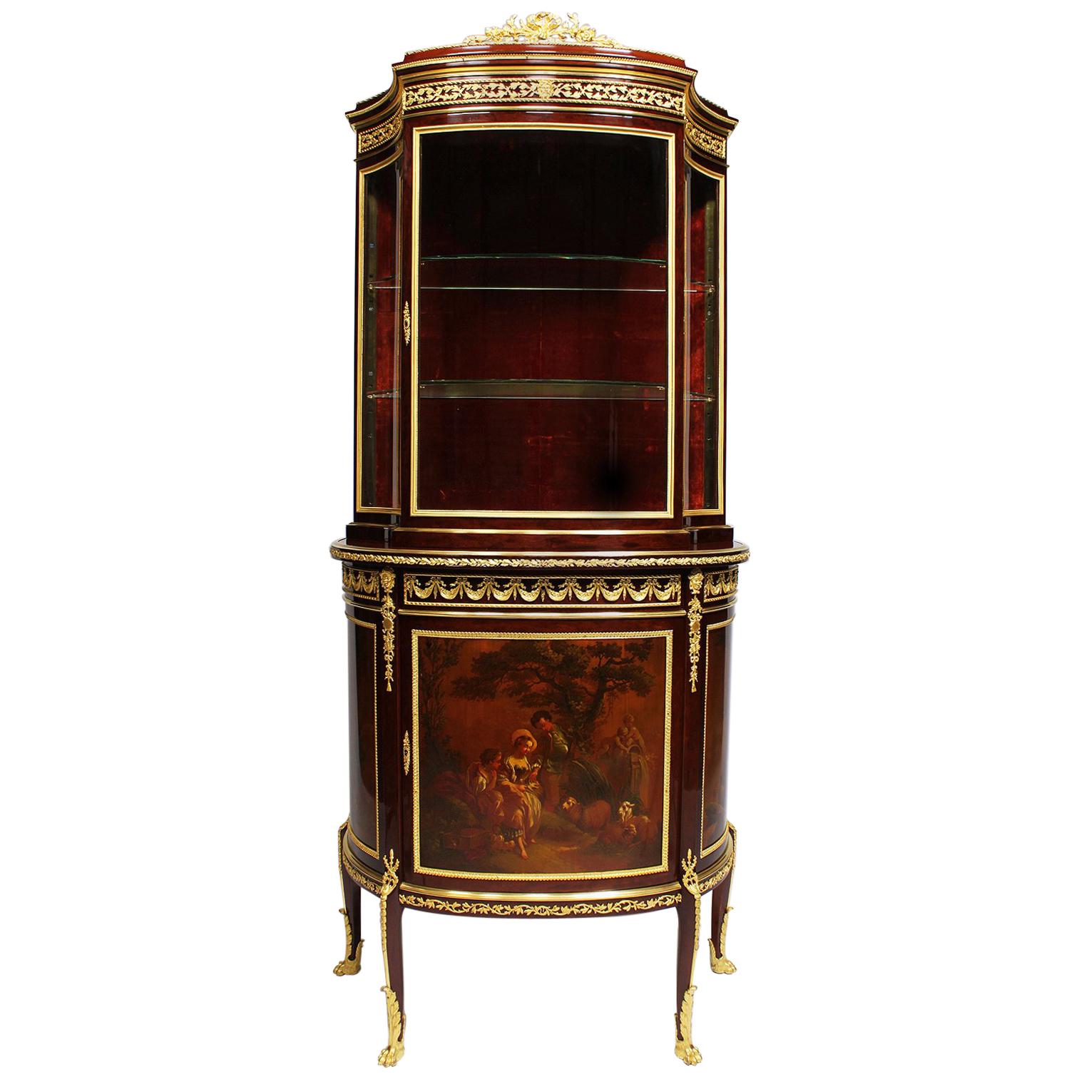 Vitrina Francesa de Ormolu y Vernis Martin Estilo Luis XV Atribuida a F. Martin