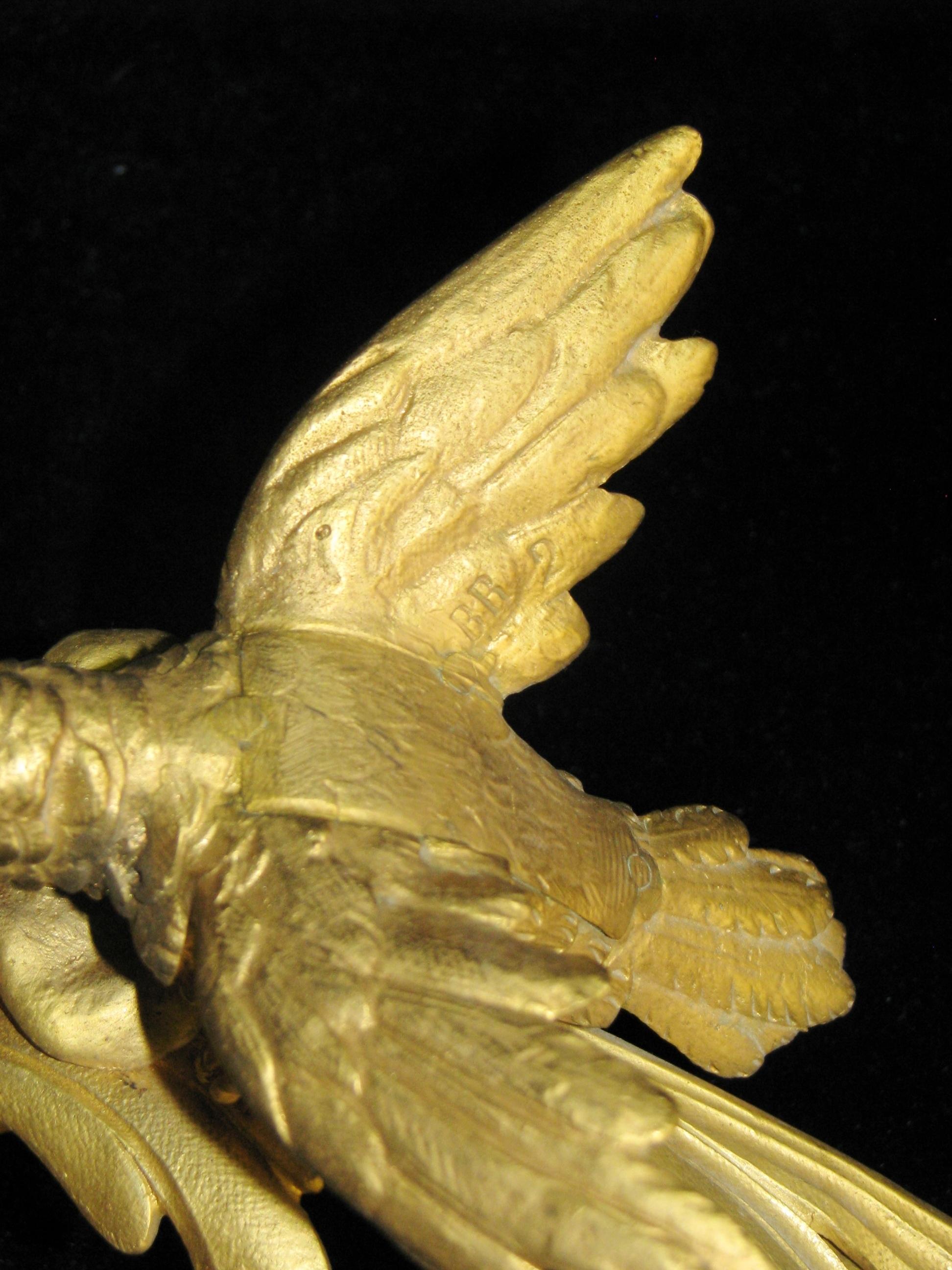 Französischer Goldbronze-Kronleuchter im Louis-XV-Stil, 19. Jahrhundert, signiert BR im Angebot 4
