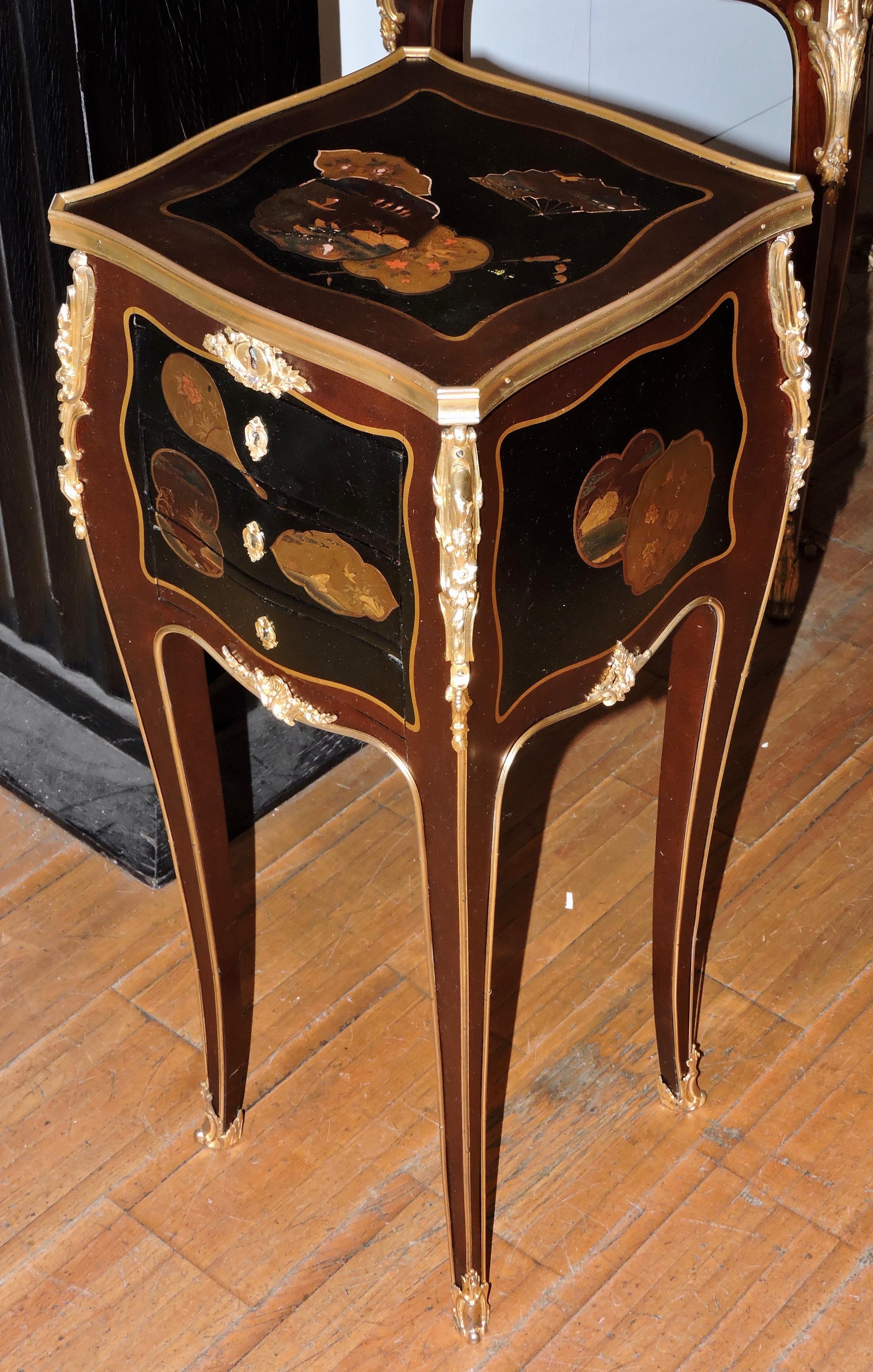 French Louis XV Style Ormolu-Mounted and Lacquered Table à Écrire, circa 1880 In Good Condition In Saint-Ouen, FR