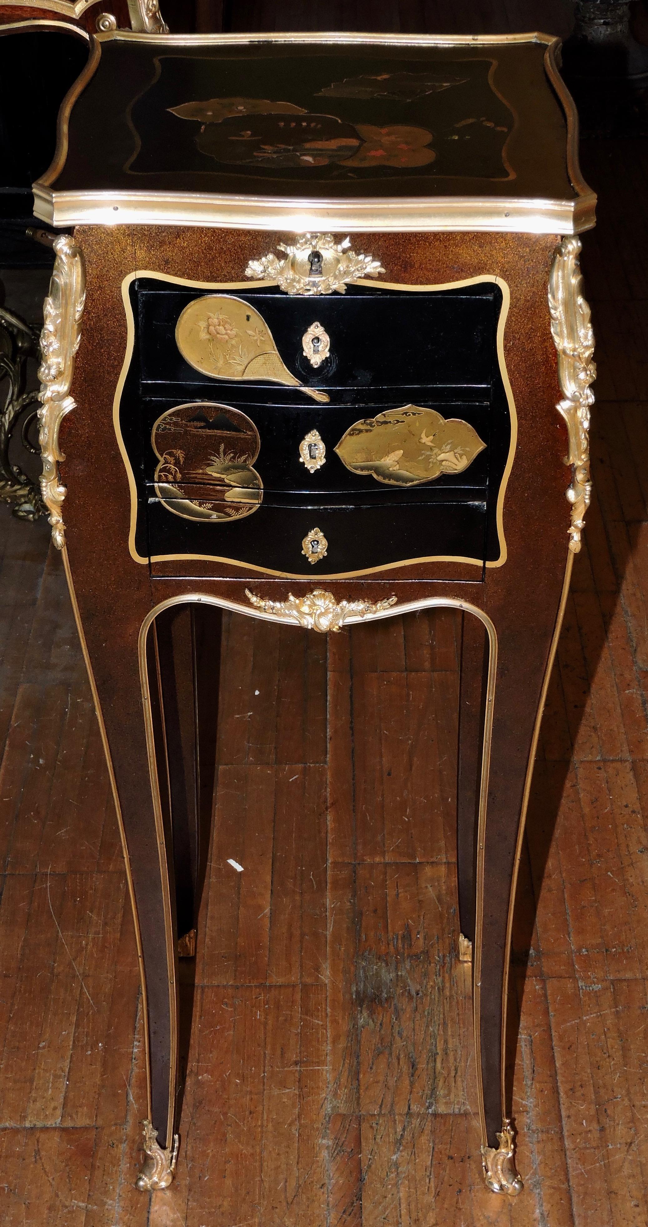 Rosewood French Louis XV Style Ormolu-Mounted and Lacquered Table à Écrire, circa 1880