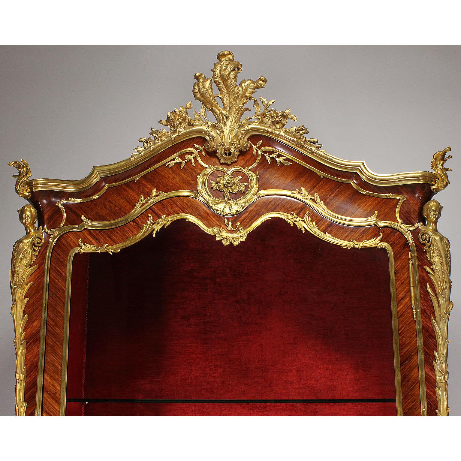 French Louis XV Style Ormolu Mounted Kingwood Figural Vitrine by François Linke In Good Condition For Sale In Los Angeles, CA