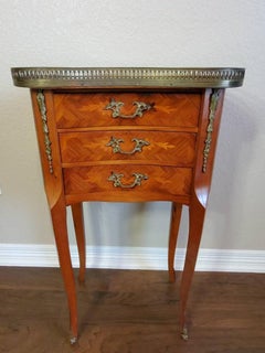 French Louis XV Style Ormolu-Mounted Marquetry Kidney Shaped End Table