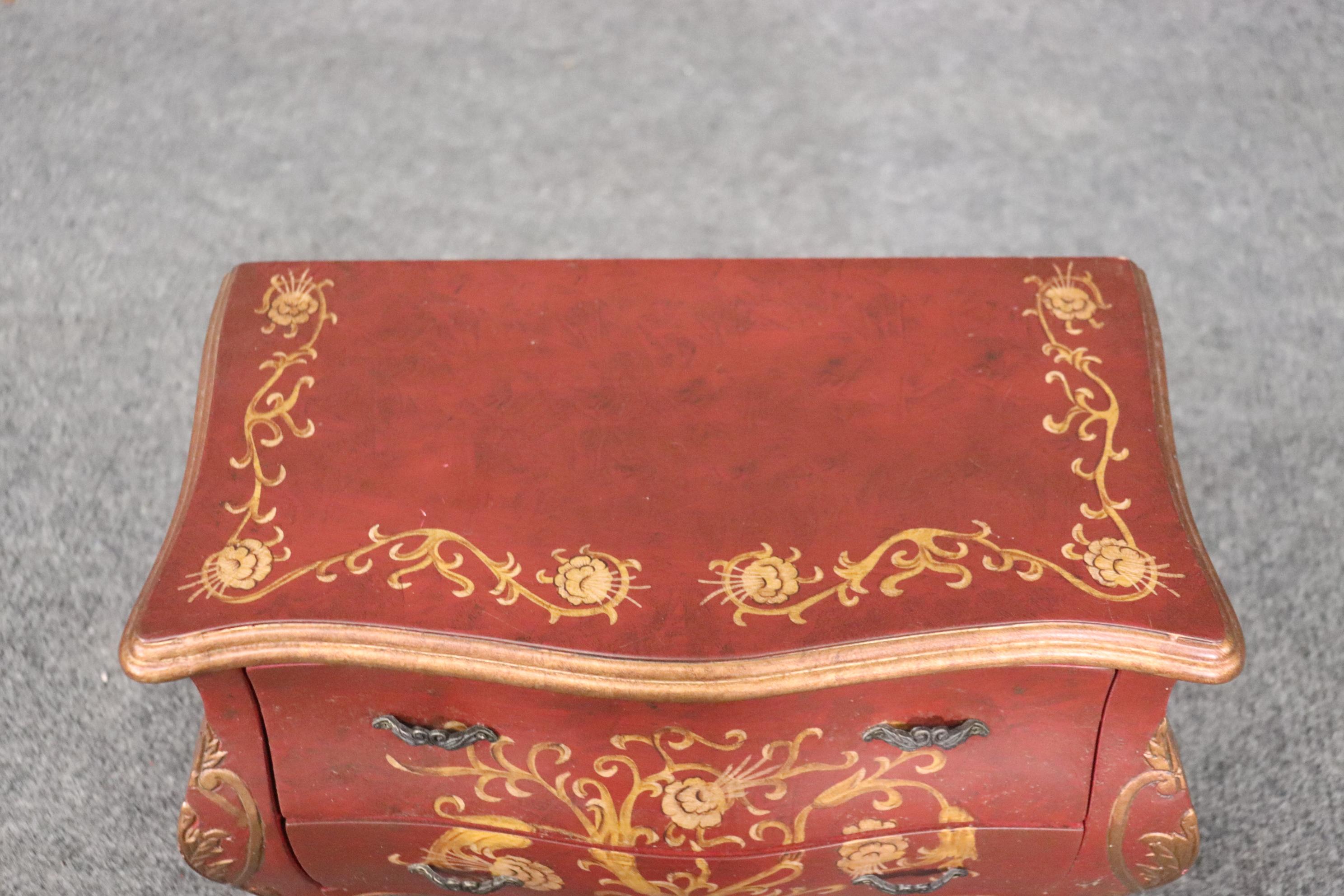French Louis XV Style Paint Decorated Petite Commode Jewelry Box, Circa 1970 For Sale 4