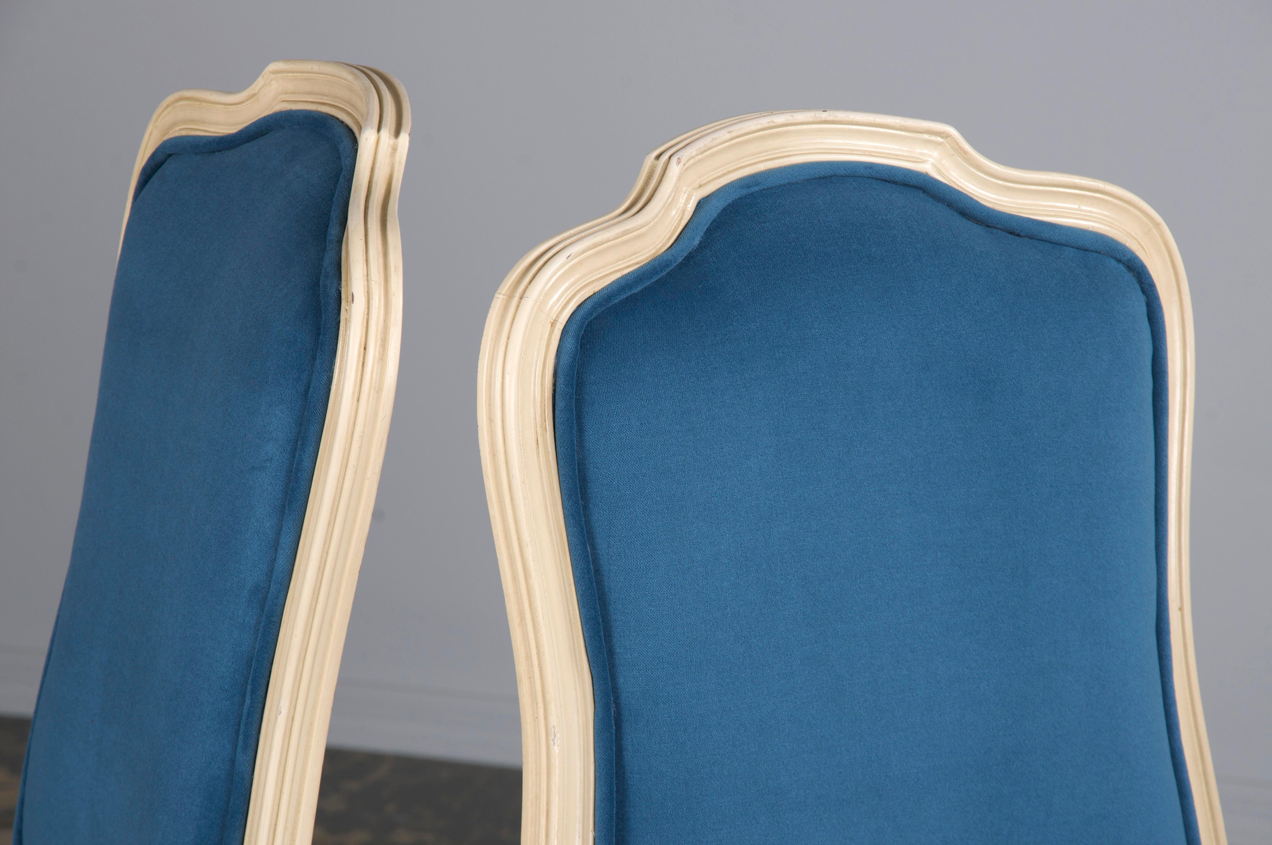 French Louis XV Style Painted Dining Chairs W/ Blue Velvet - Set of 6 For Sale 6