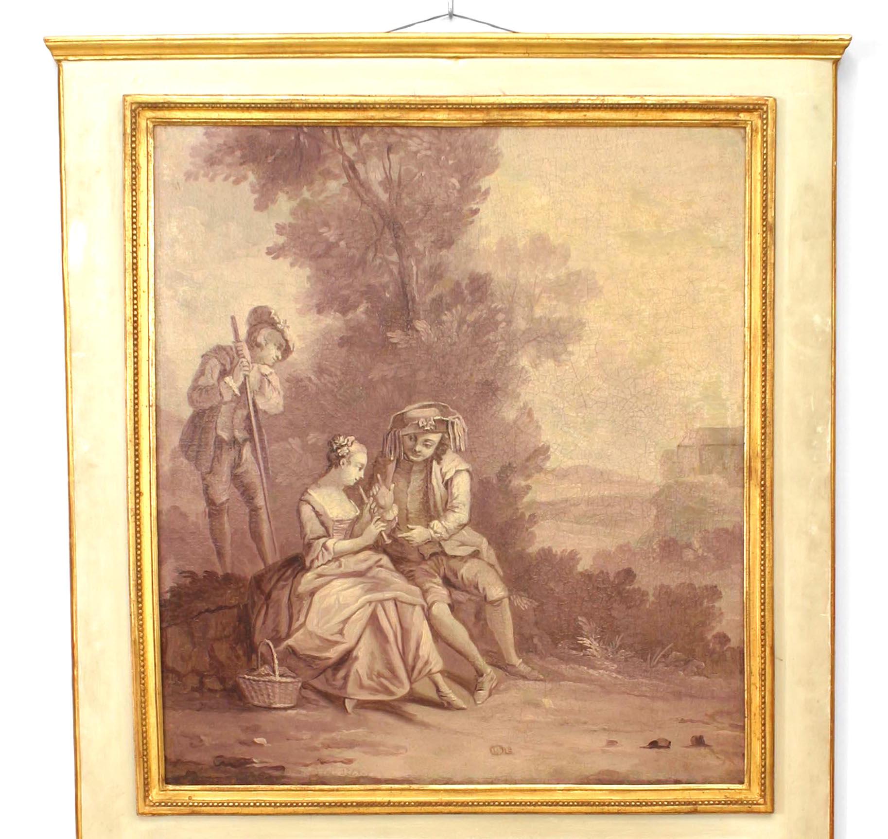 Specchio da parete trumeau in stile Luigi XV francese (XIX secolo), dipinto di bianco e rifinito in legno dorato, con un inserto di pittura a olio del XVIII secolo raffigurante una coppia romantica sopra un pannello inferiore a specchio.
