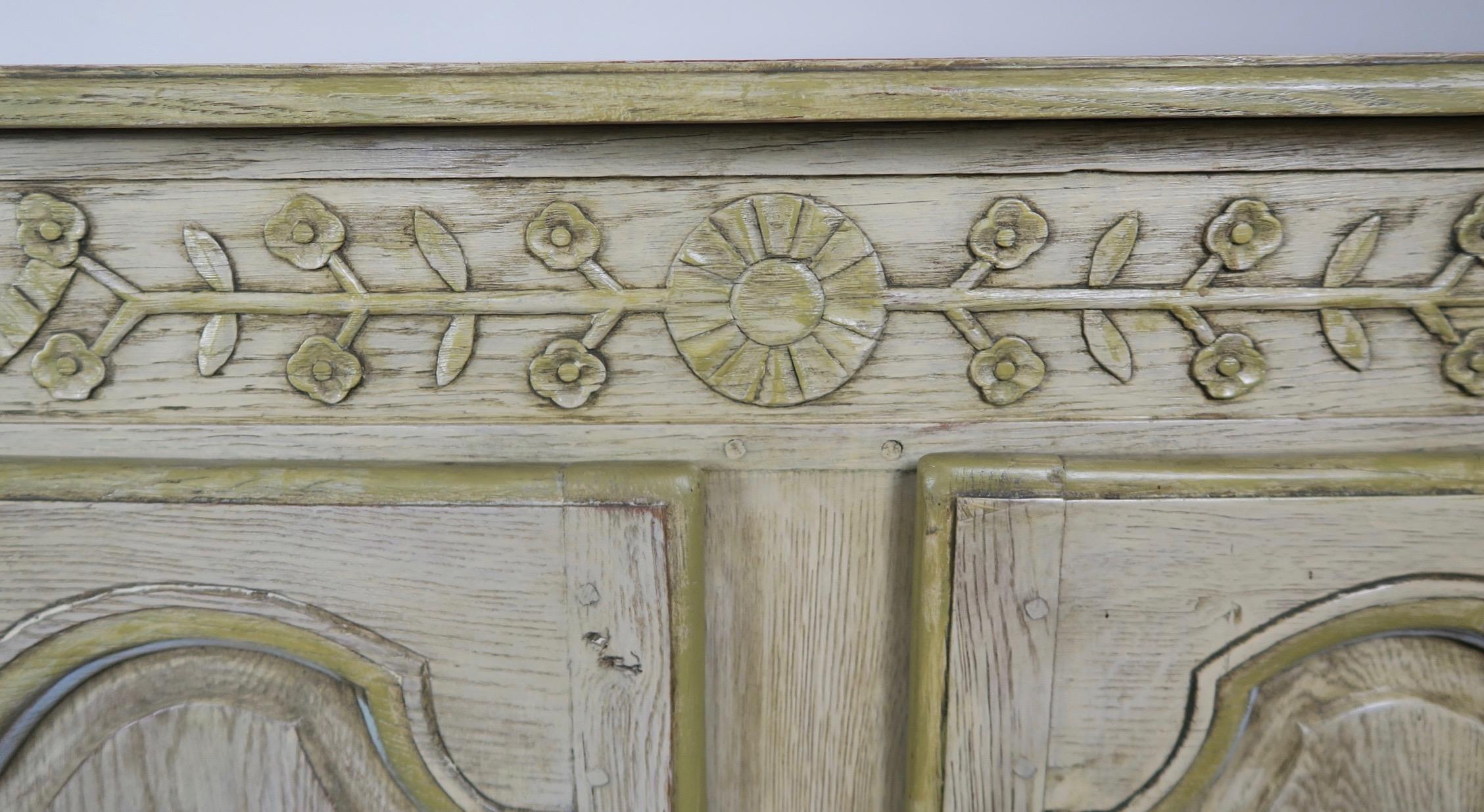 French Louis XV Style Painted Sideboard, circa 1900s 4