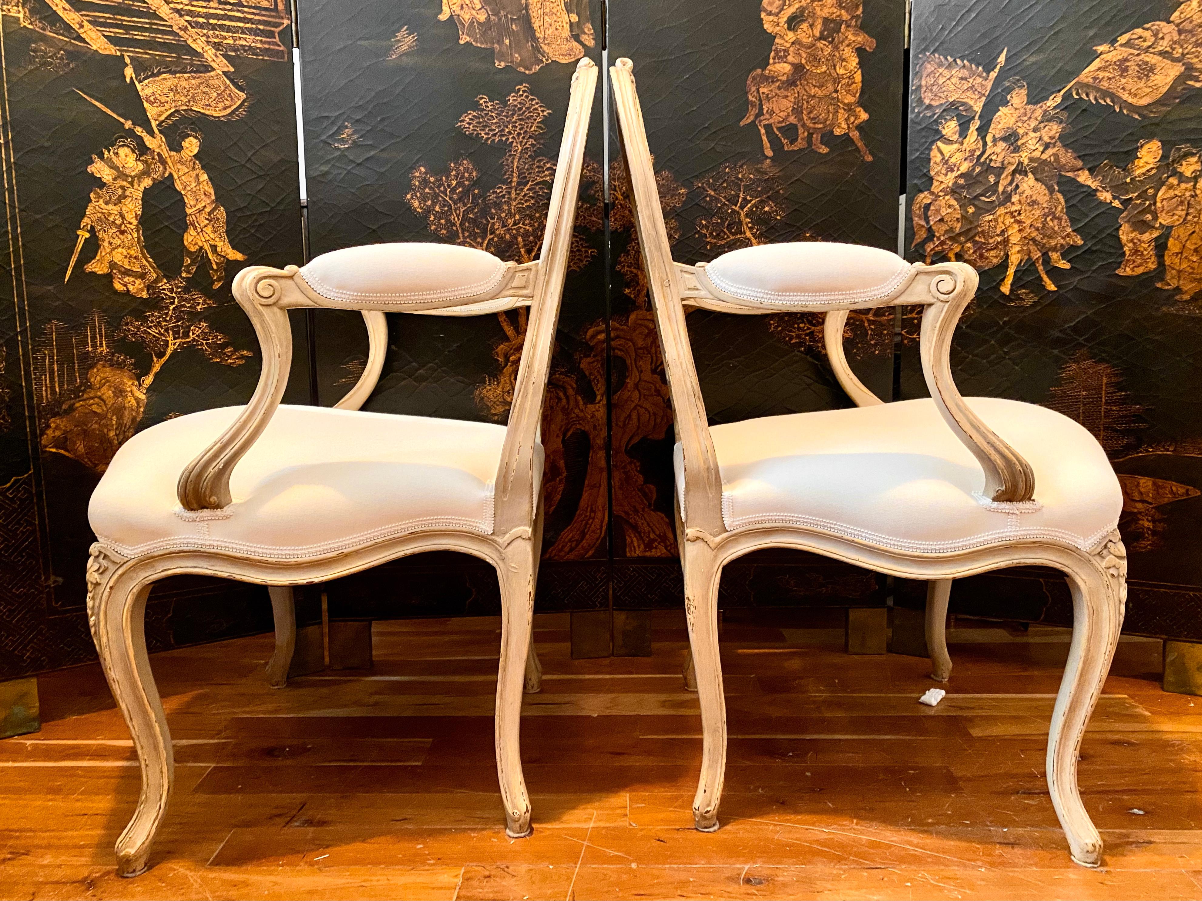 French Louis XV Style Pair of Armchairs, Caned Seatback, 6 Available In Good Condition For Sale In Montreal, Quebec