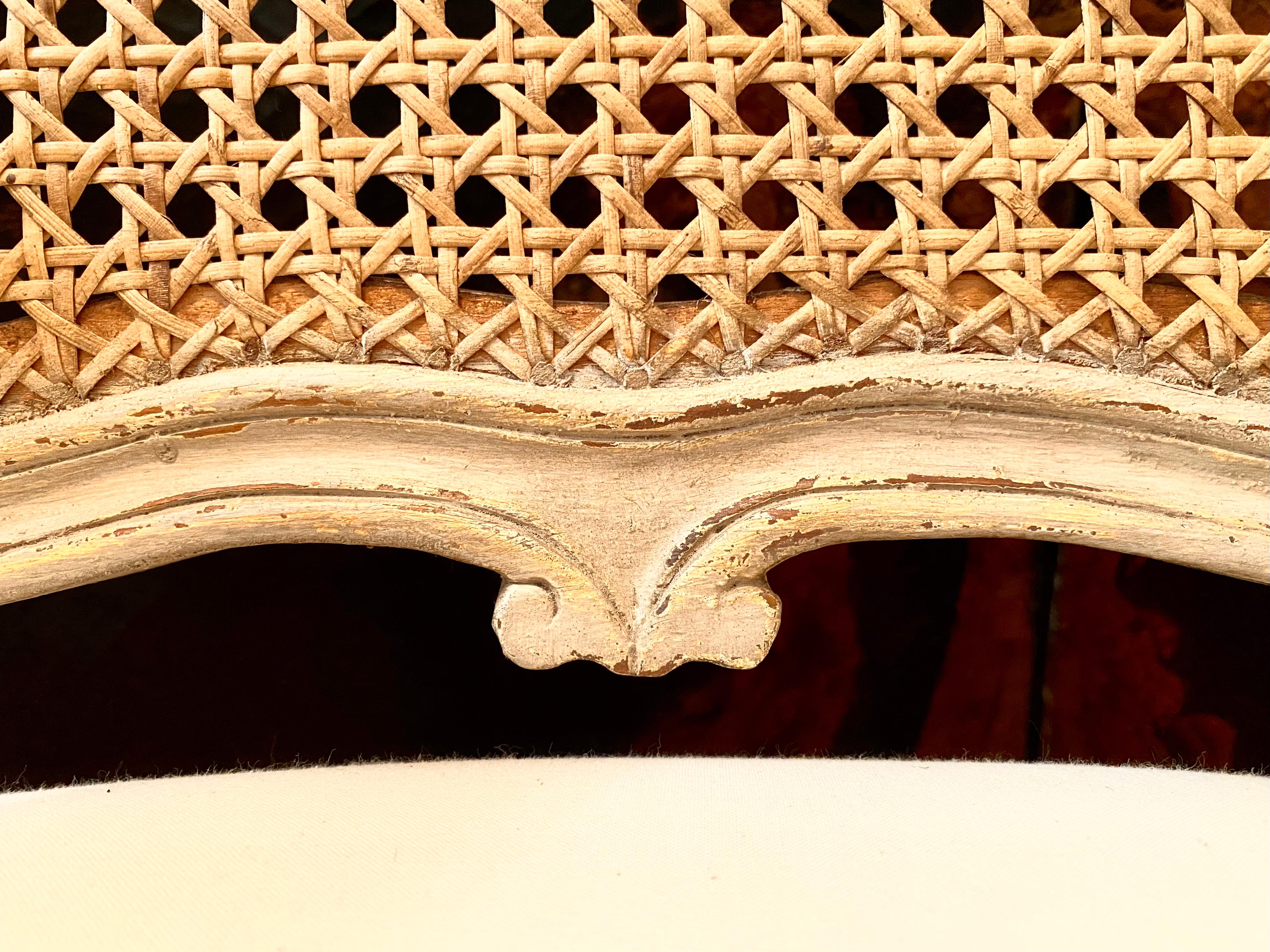 Paar Sessel im Louis-XV-Stil, Sitzlehne aus Rohr, 6 verfügbar im Angebot 1