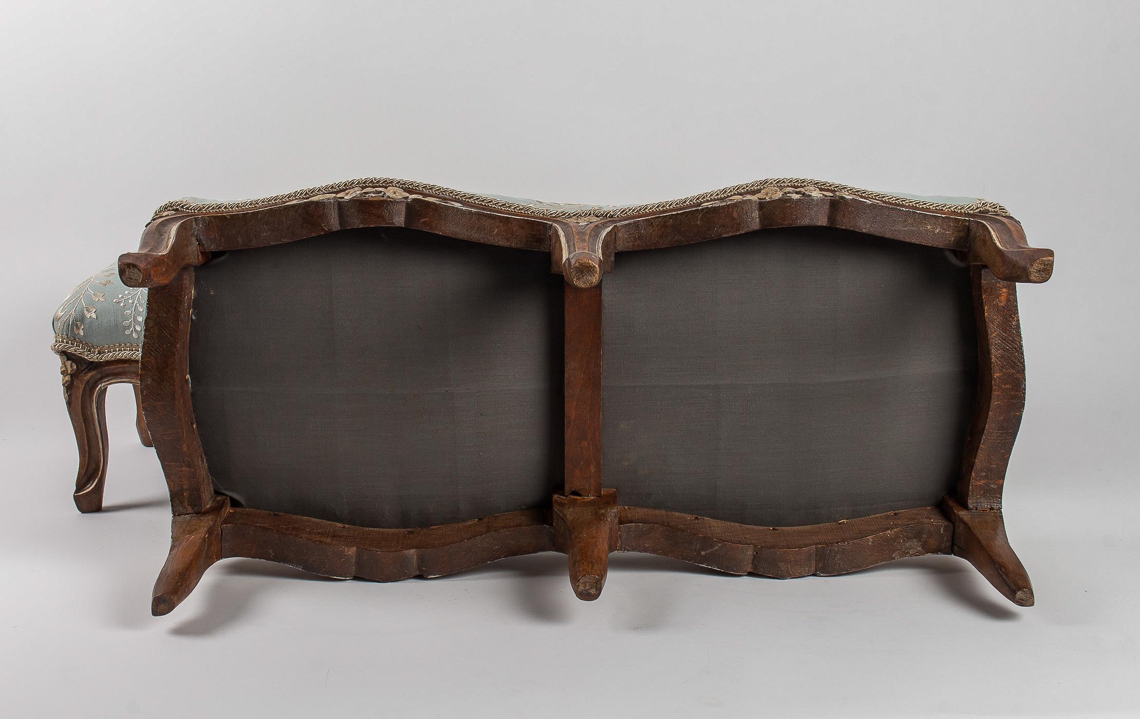 French Louis XV Style Pair of Carved Footstool, circa 1880 6