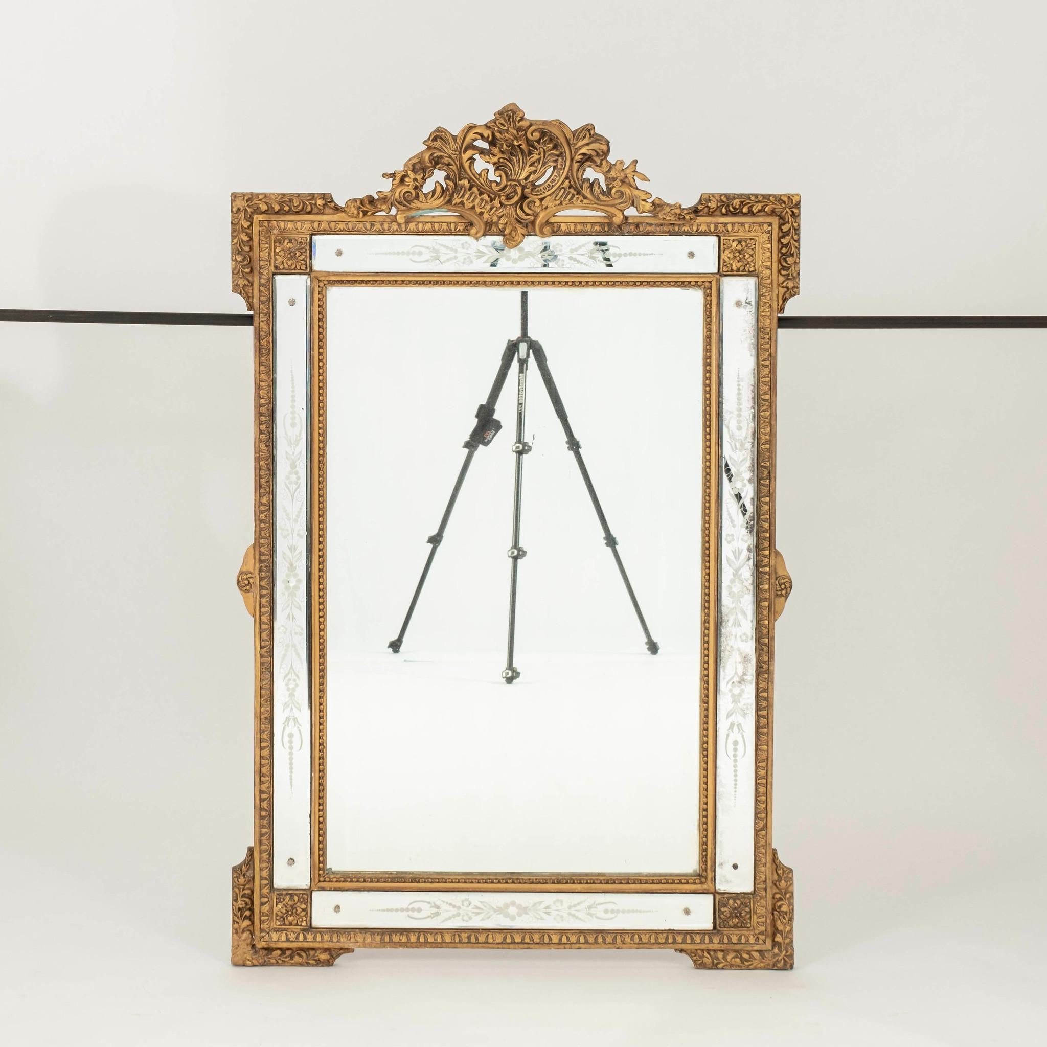 Buriné Miroir à Parclose de Style Louis XV Français en vente