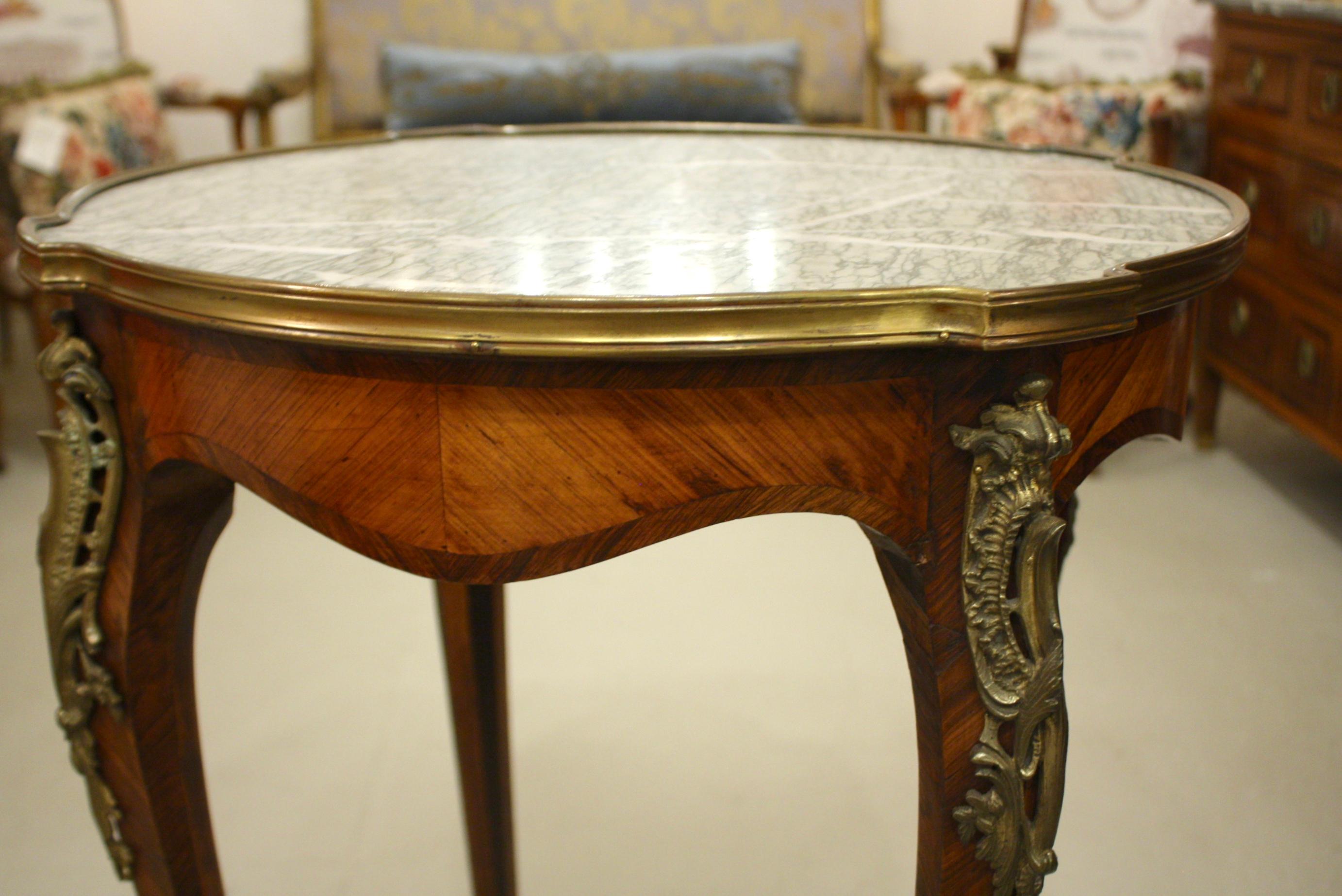 French Louis XV Style Parquetry Gueridon Stand with Marble Top For Sale 2