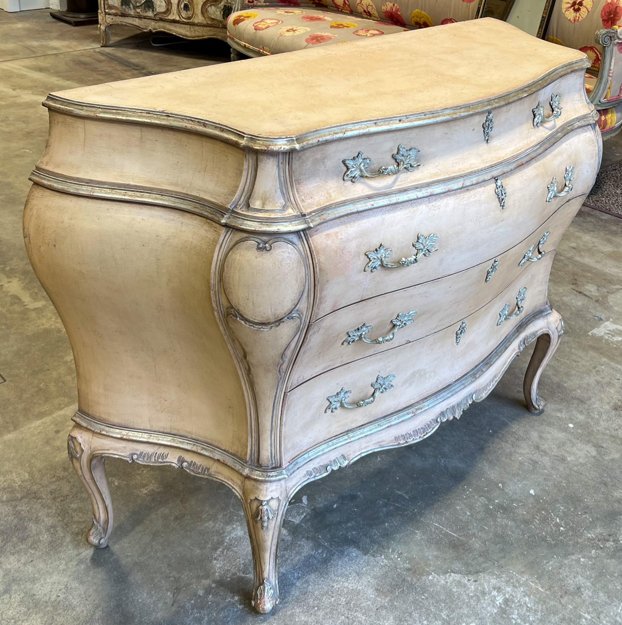 French Louis XV Style Pink Blush & Silver Gilt Serpentine Bombay Chest / Commode In Good Condition For Sale In Kennesaw, GA