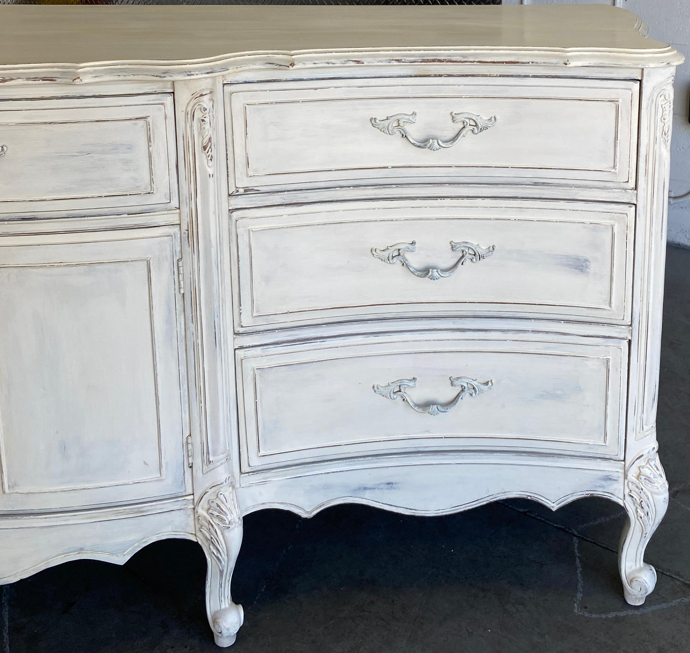 Französisches Sideboard im Louis XV-Stil, französisches bemaltes Buffet oder Enfilade im Angebot 3