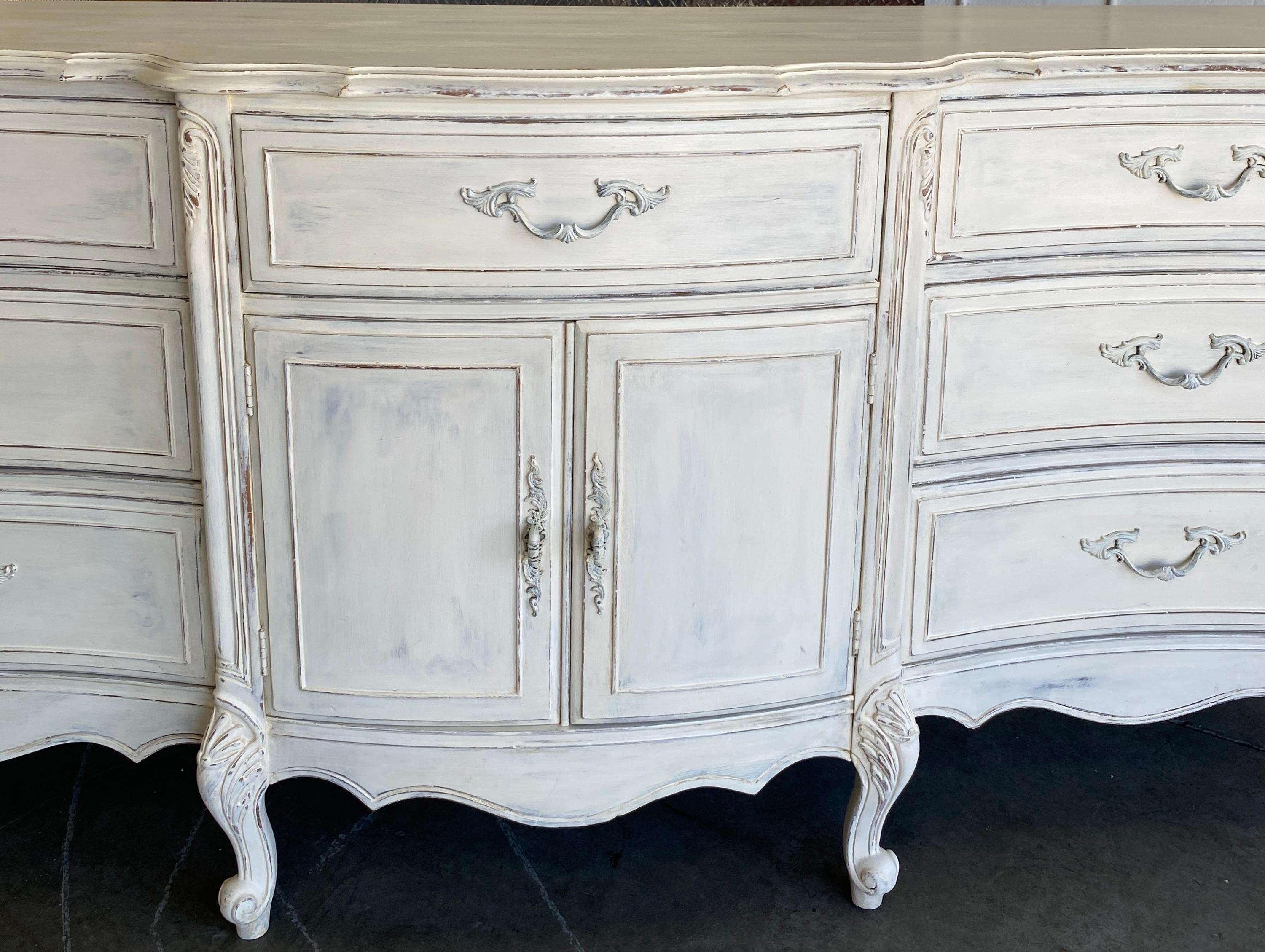 Französisches Sideboard im Louis XV-Stil, französisches bemaltes Buffet oder Enfilade im Angebot 2