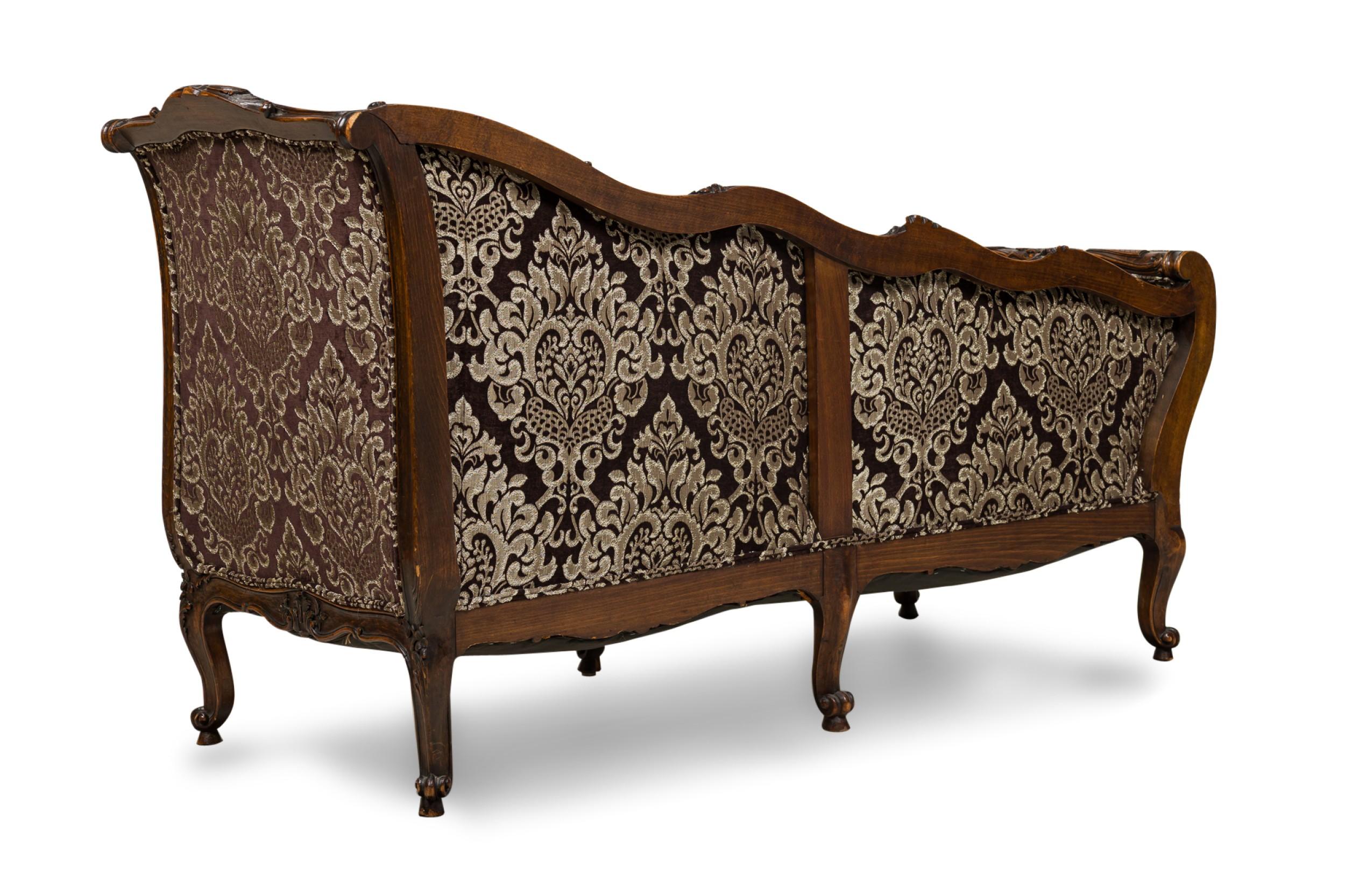 Französisch Louis XV Stil Recamier (Geschnitzt) im Angebot