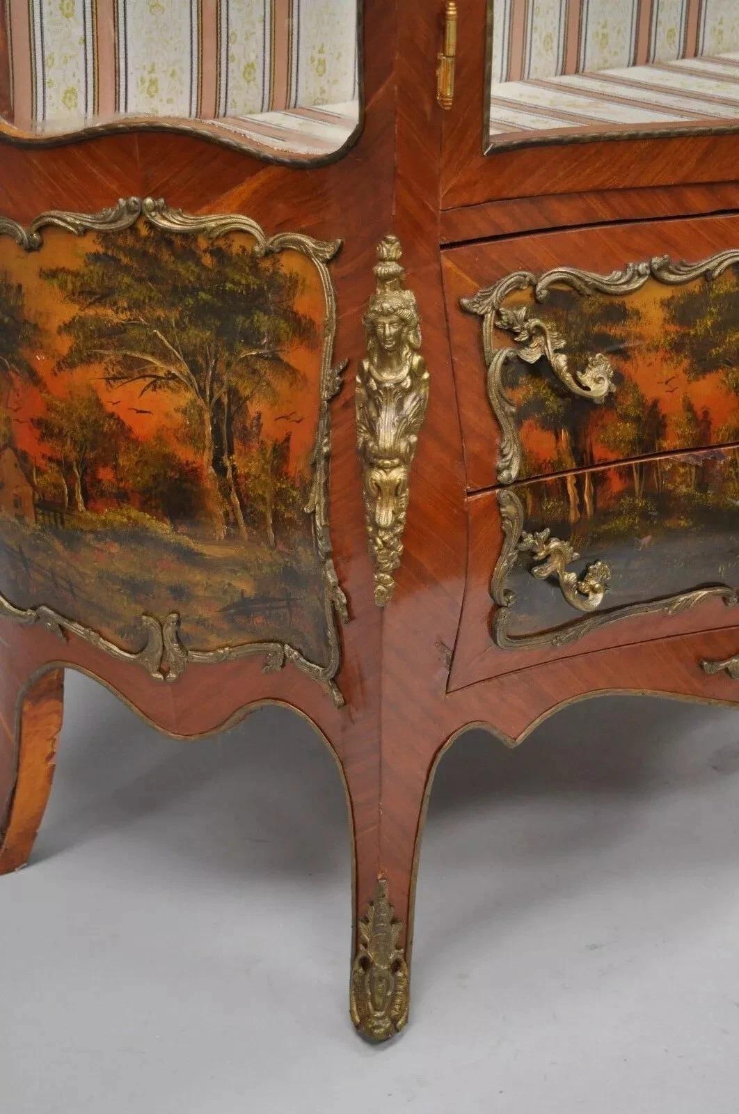 French Louis XV Style Reproduction Bombe Curio China Cabinet Vitrine with Bronze In Good Condition For Sale In Philadelphia, PA