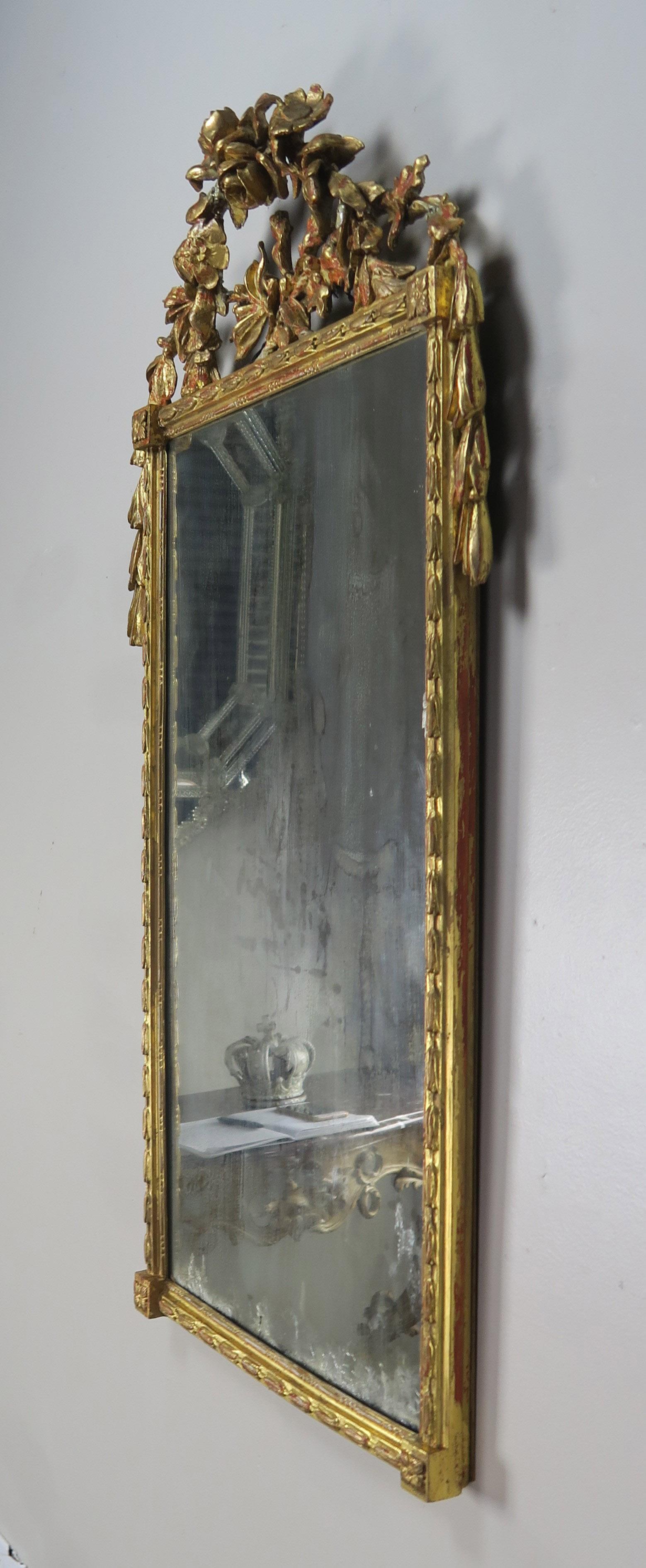 French Louis XV Style Rococo Giltwood Carved Mirror 5