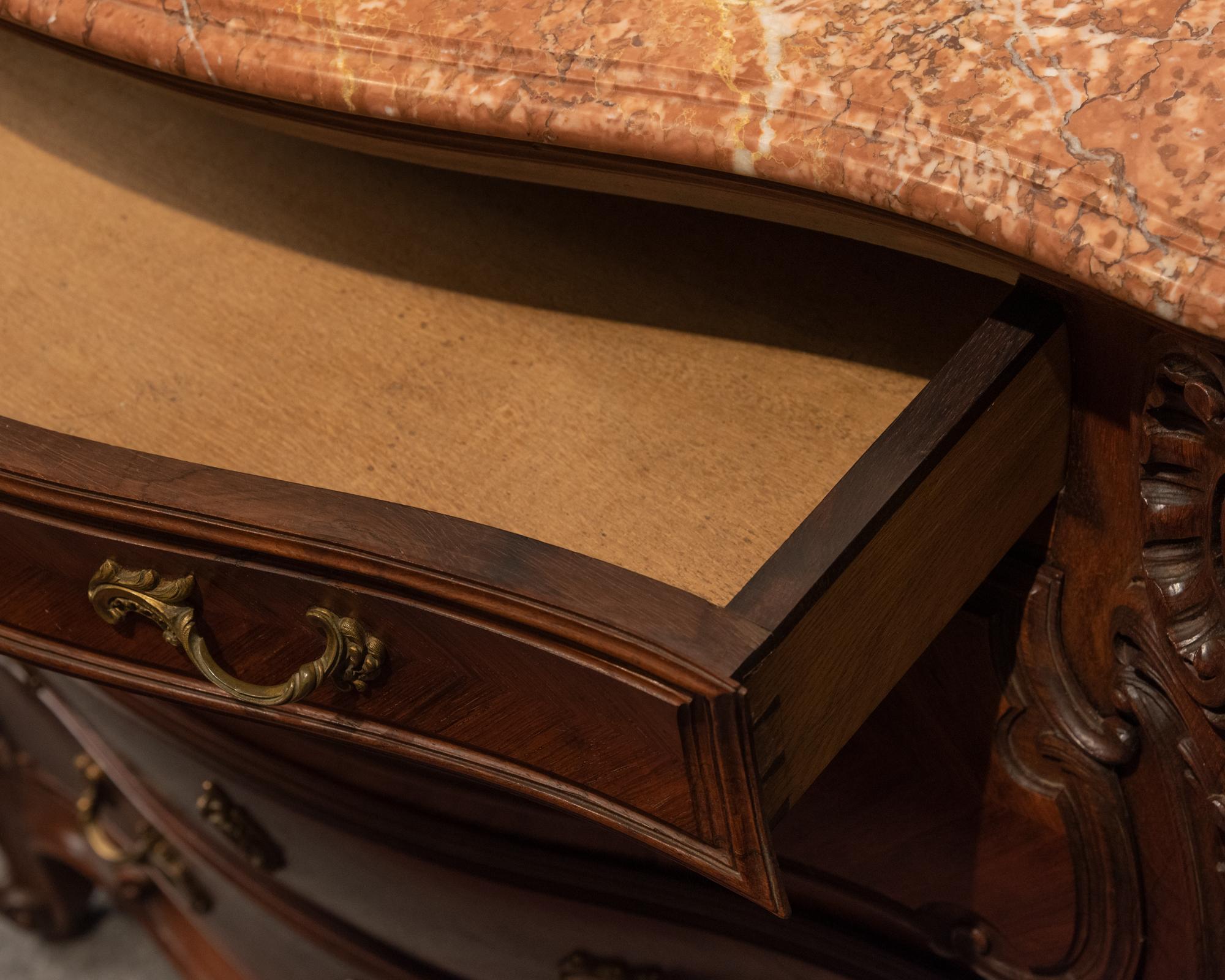 French Louis XV Style Rosewood Bombé Commode with Marble Top In Good Condition For Sale In Salt Lake City, UT