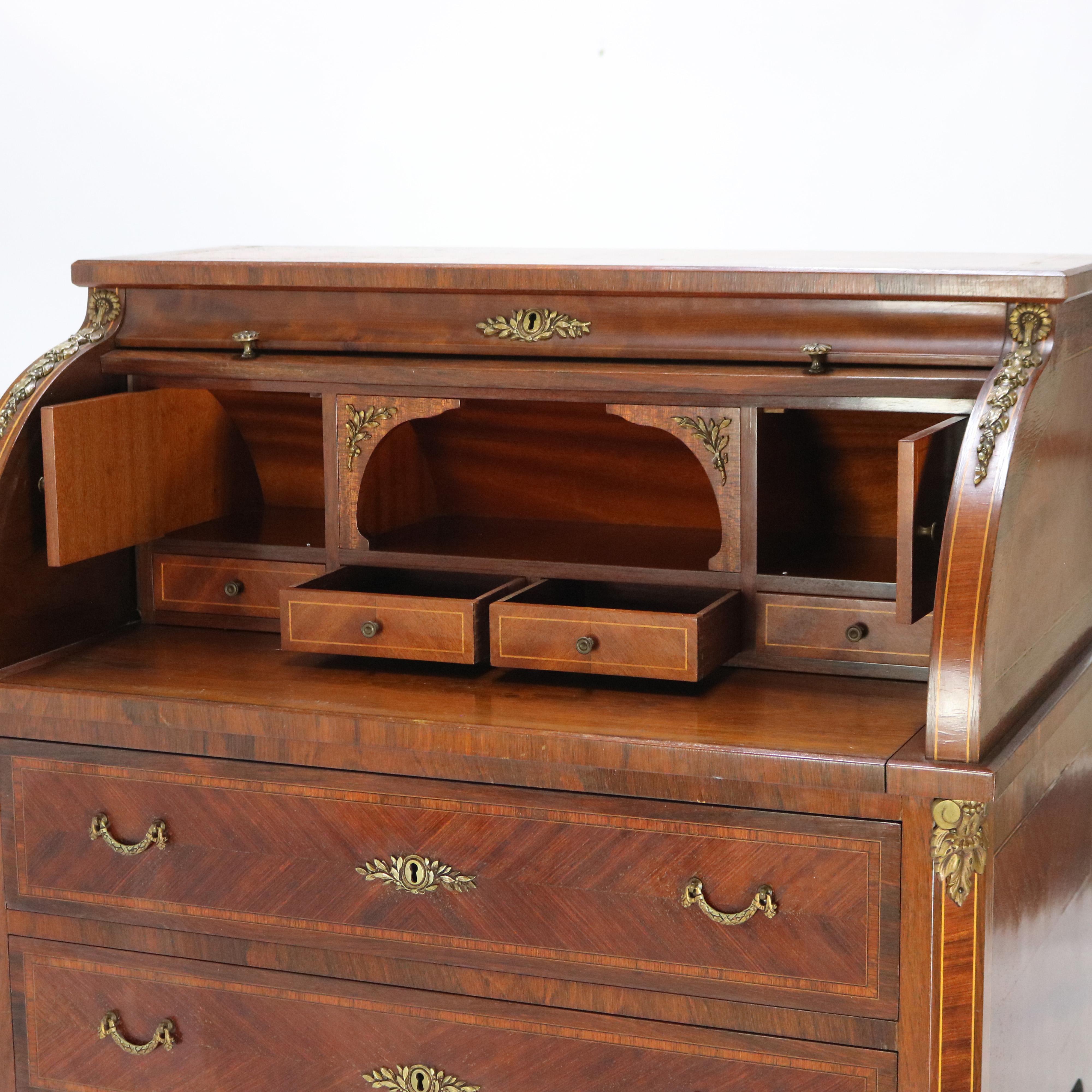 Bronze doré Bureau de dame en palissandre, bois de roi et bronze doré de style Louis XV, C.S. en vente