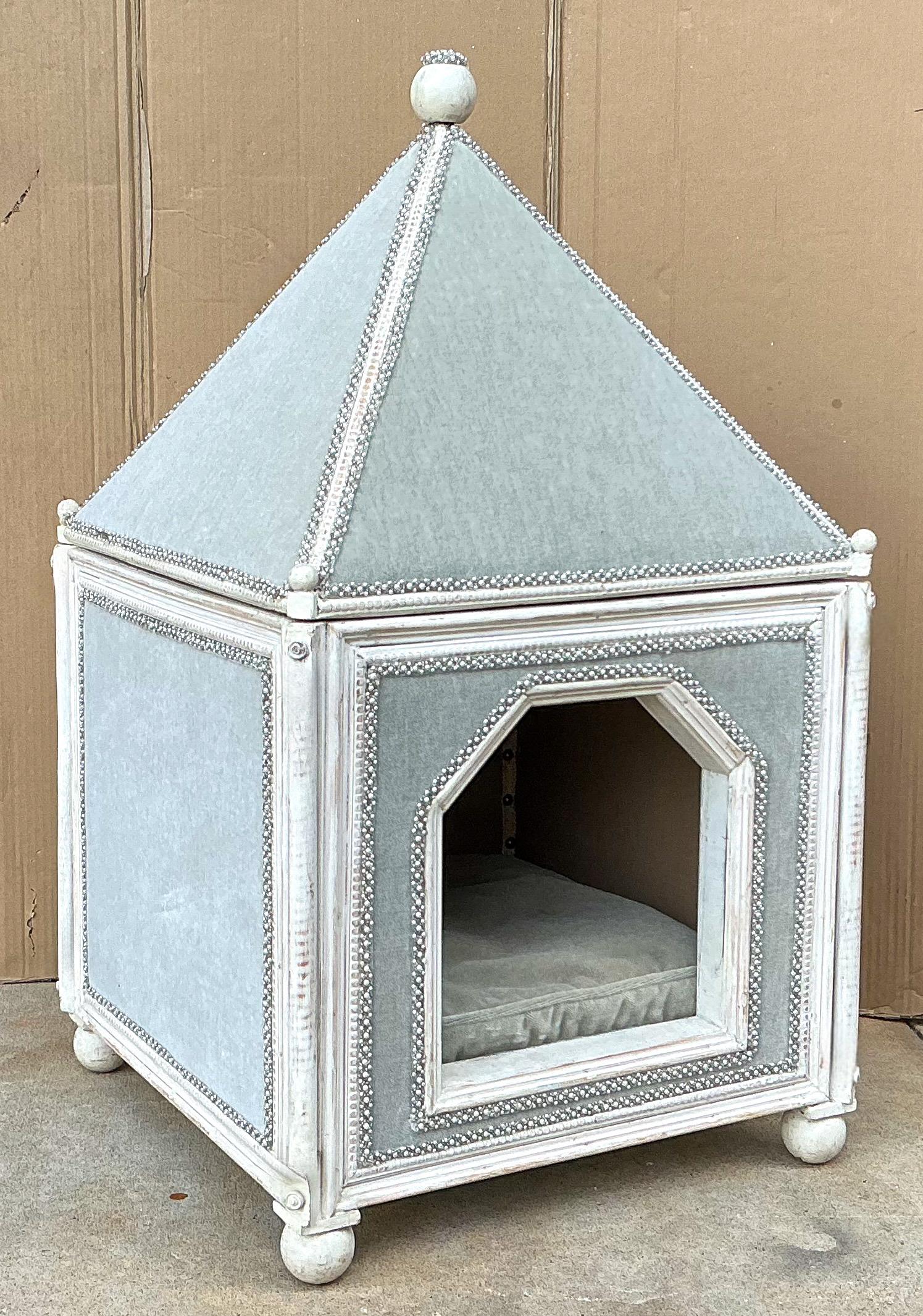 French Louis XV Style Royal Painted & Velvet Lined  Pet / Dog / Cat House Or Bed For Sale 1