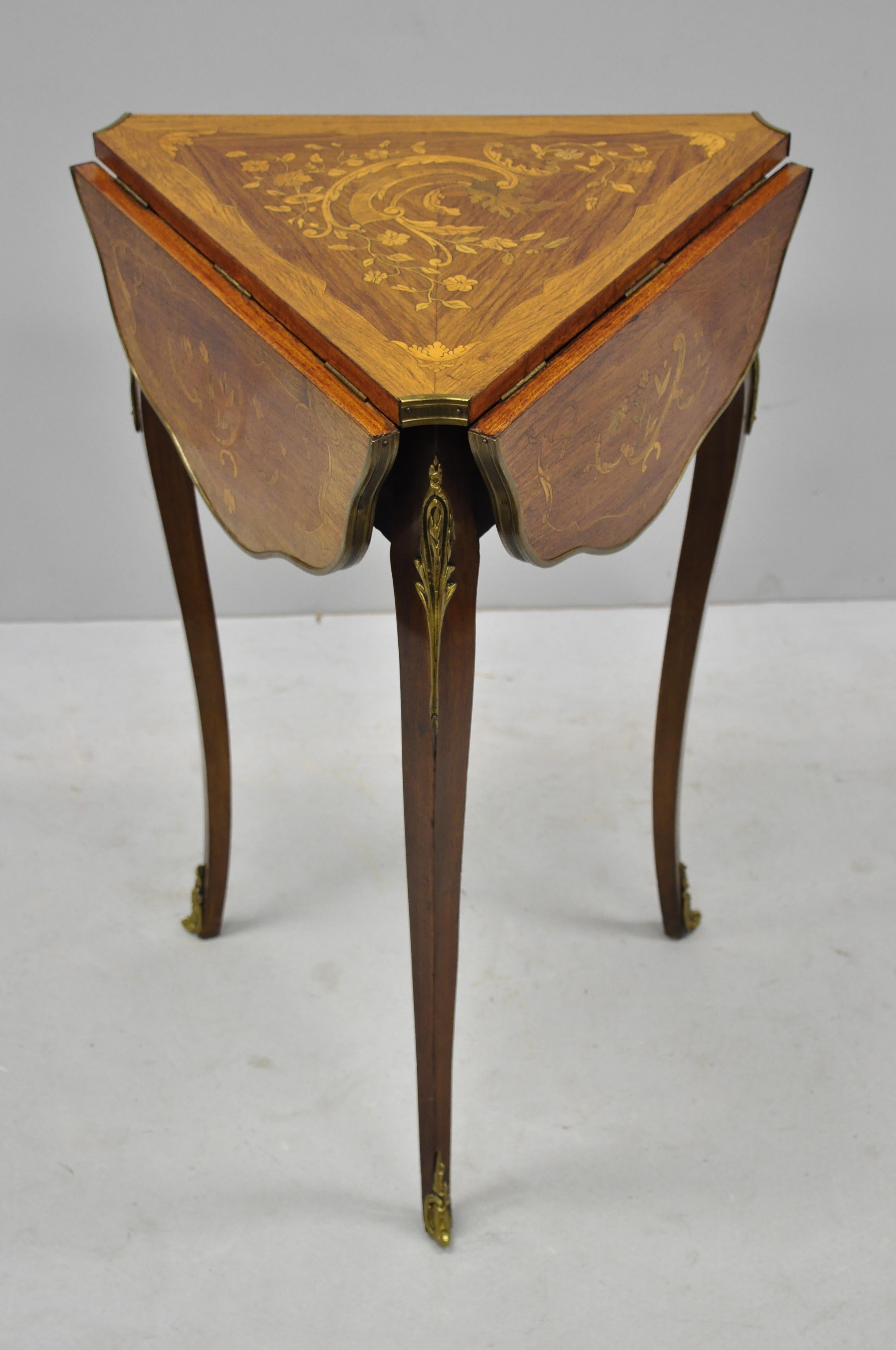French Louis XV Style Satinwood Inlay Drop-Leaf Side Table with Bronze Ormolu For Sale 6