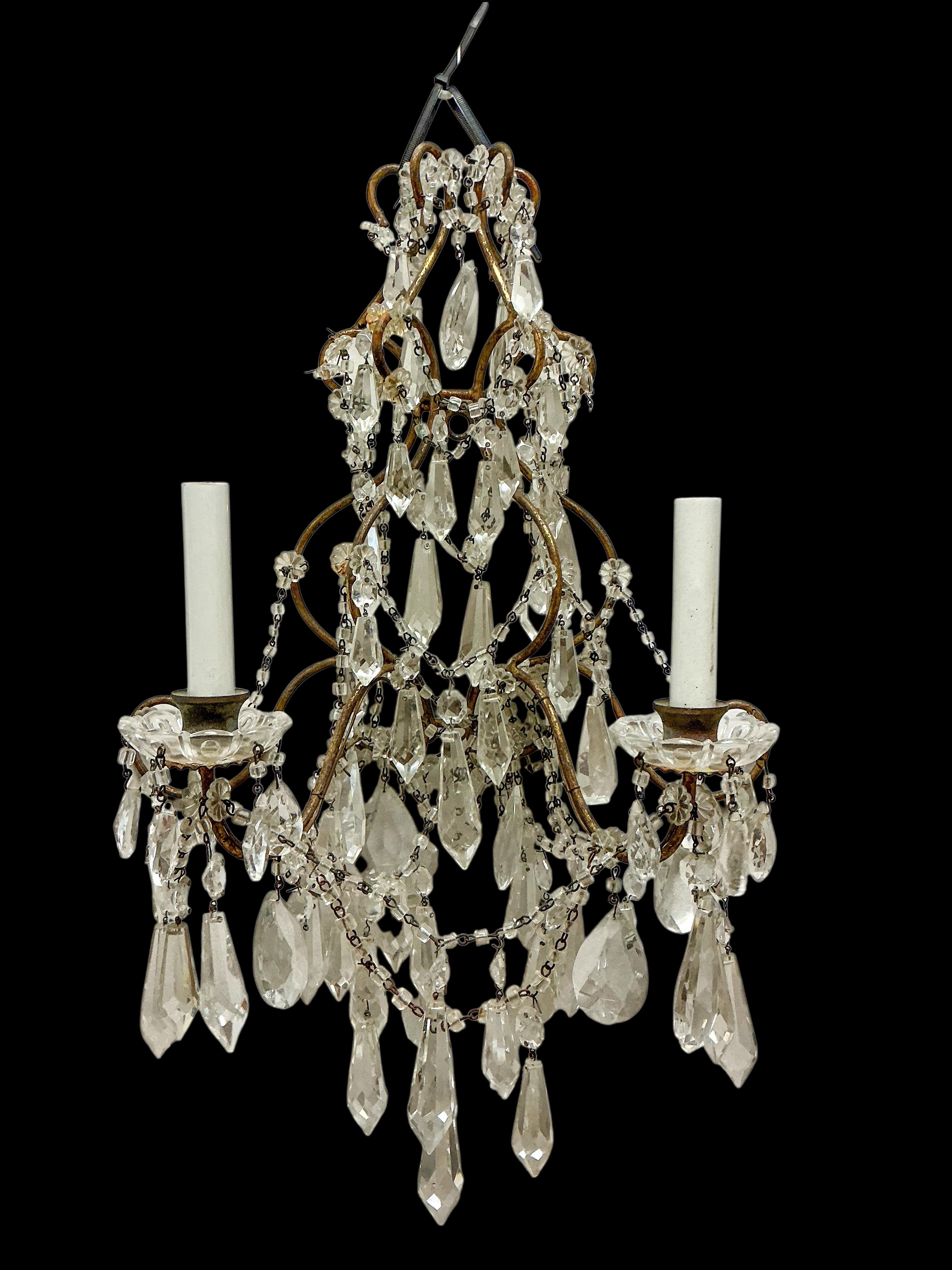 Mid-20th Century French Louis XV Style Sconces W/ Bronze, Macaroni Beads Cut Glass Prisms - Pair For Sale