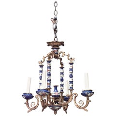 Lampadario francese in porcellana di Sevres e bronzo in stile Luigi XV