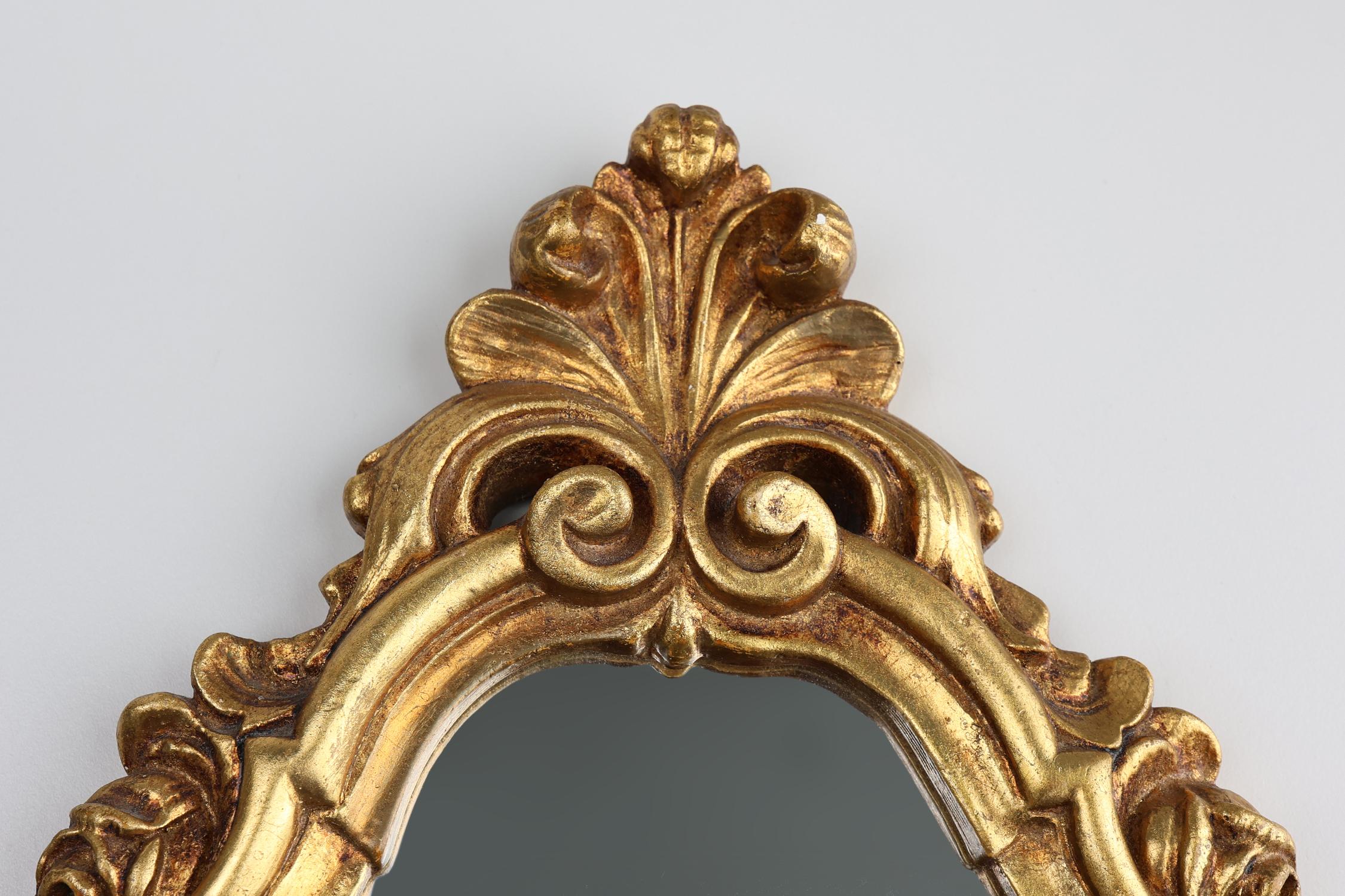 Espejo francés de concha estilo Luis XV en madera y escayola, Francia Francés en venta