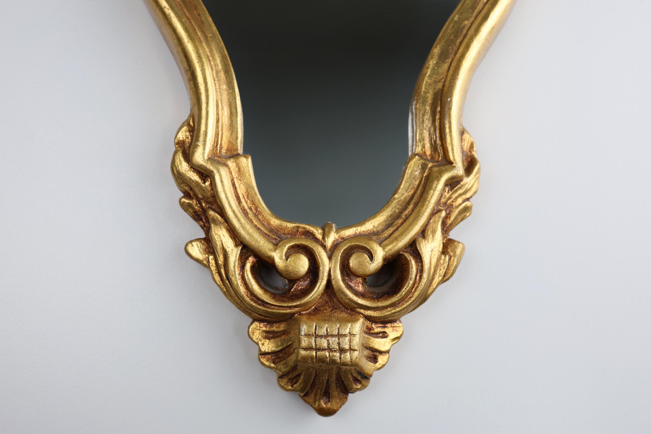 Espejo francés de concha estilo Luis XV en madera y escayola, Francia Dorado en venta