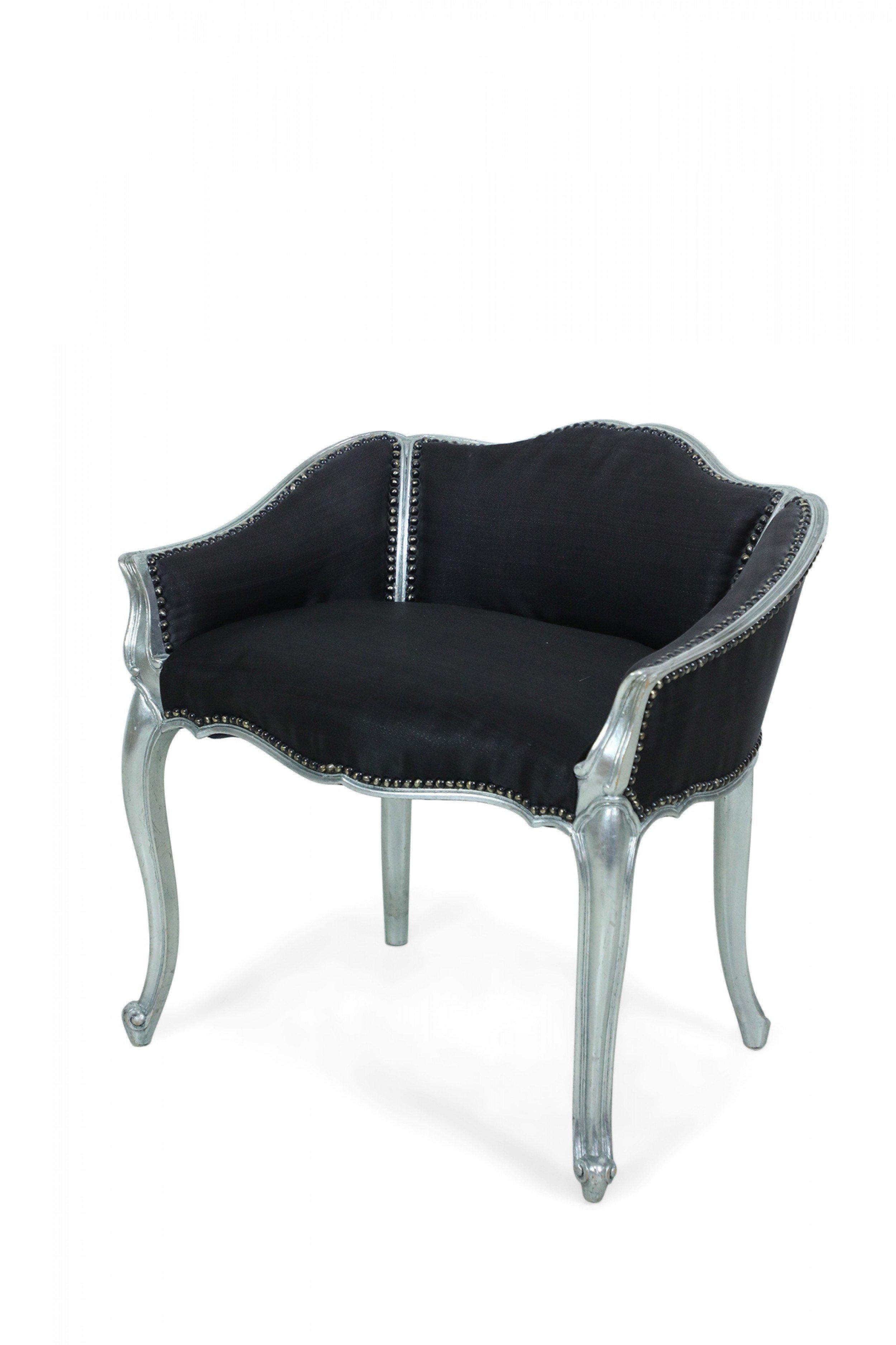 Chaise de coiffeuse française de style Louis XV à dossier bas argenté en vente 7