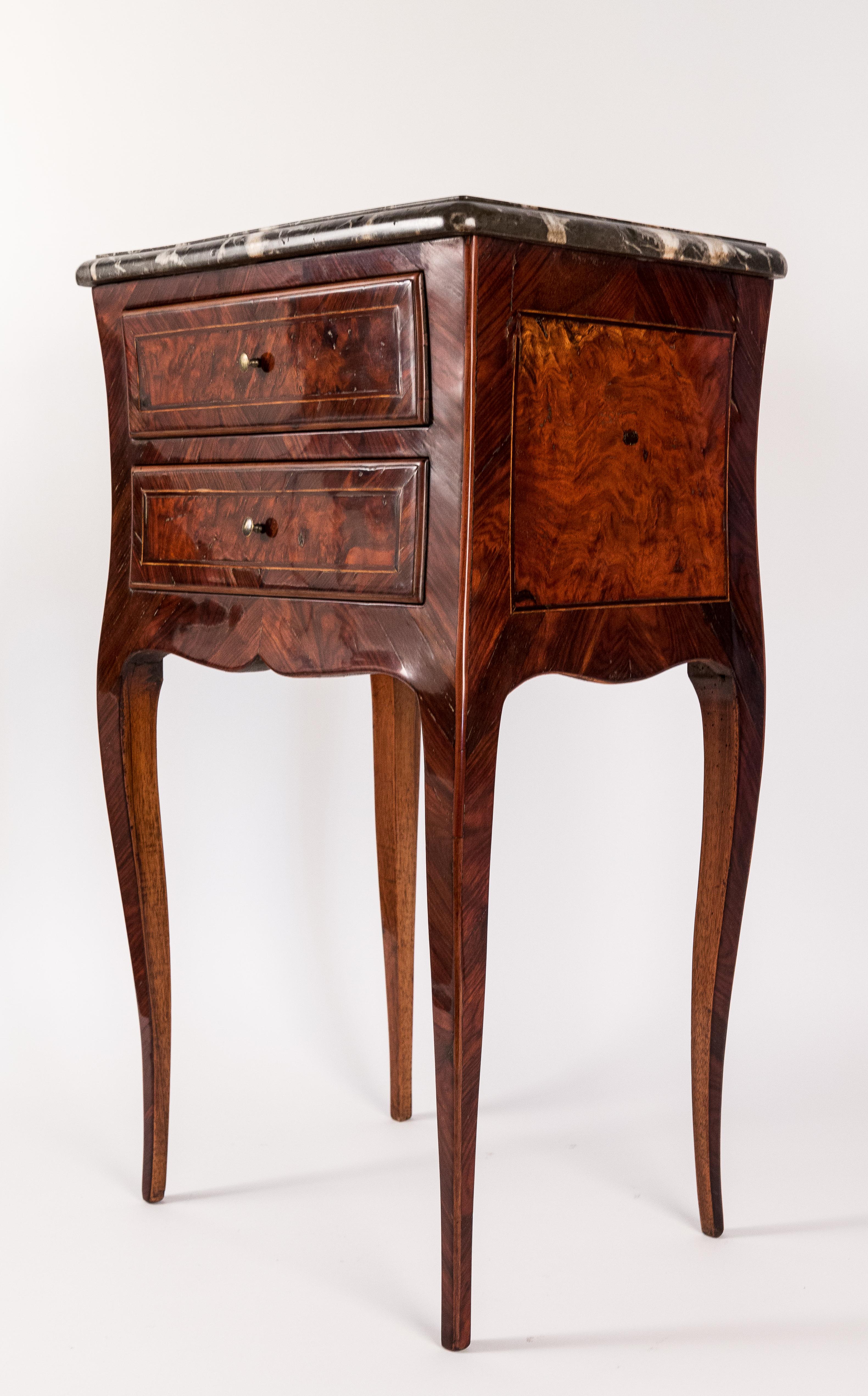 Veneer French Louis XV Style Small Serpentine Marble-Top Commode, circa 1820-1830