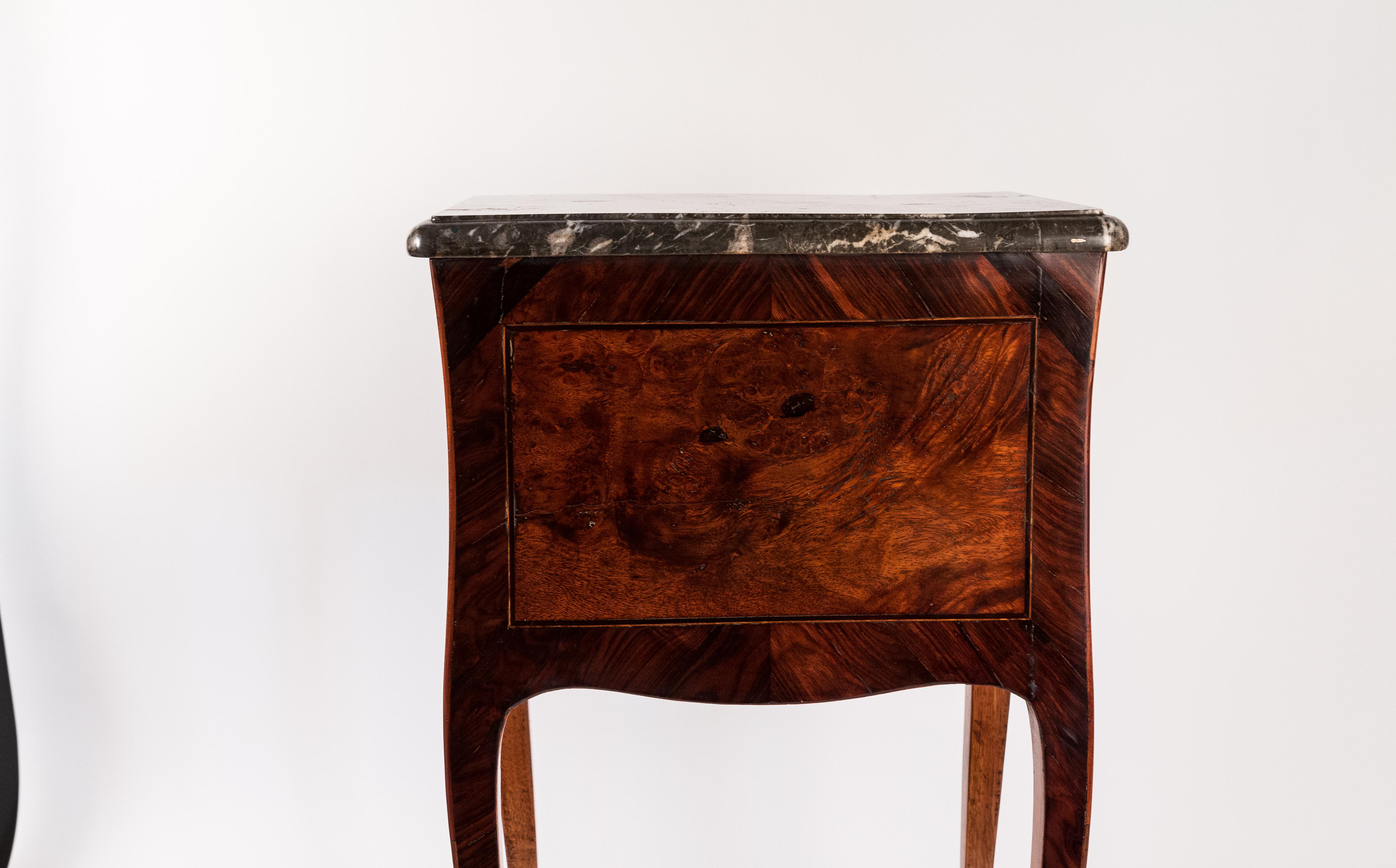 French Louis XV Style Small Serpentine Marble-Top Commode, circa 1820-1830 4