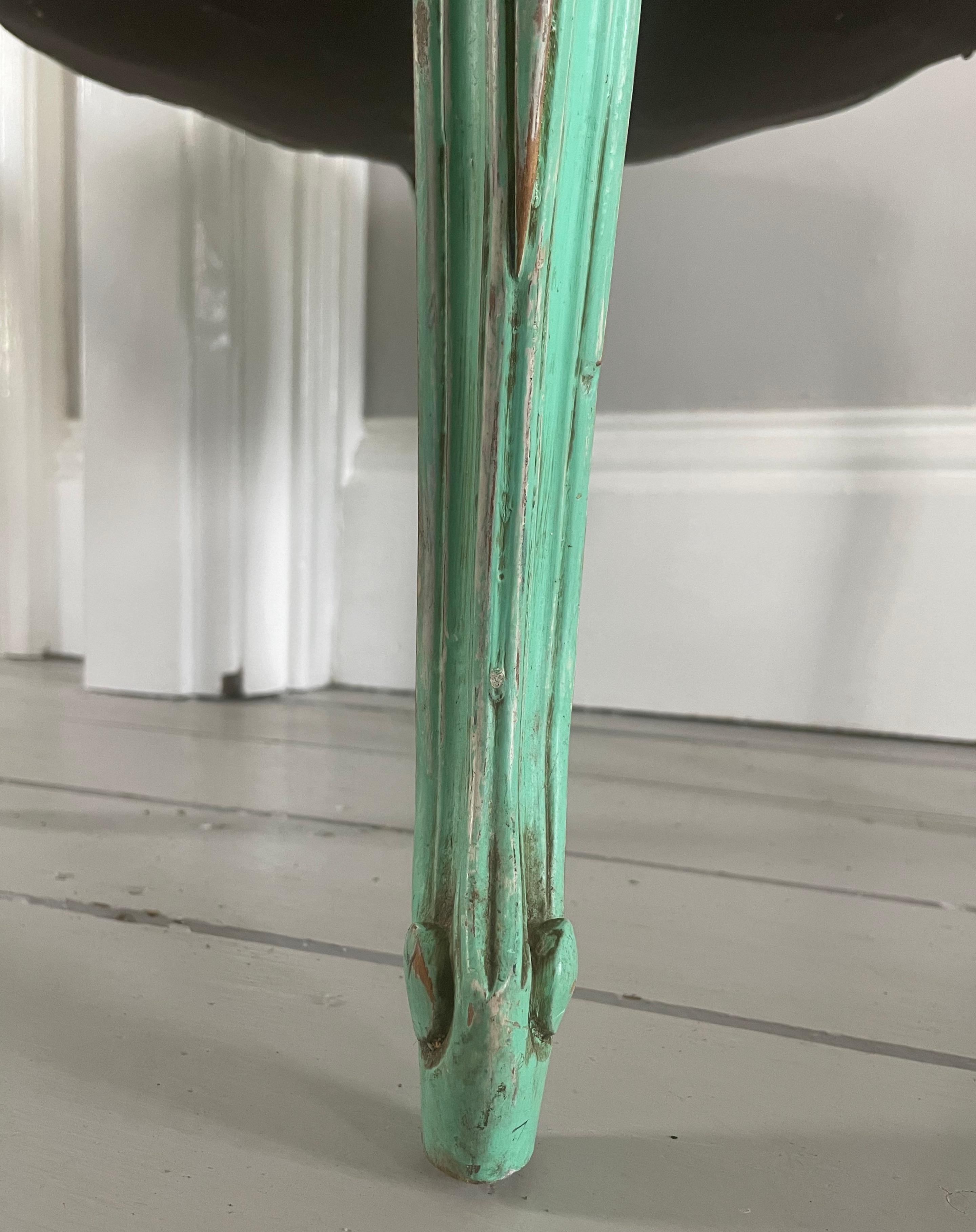 French Louis XV-Style Stool with Cabriole Legs and Hoof Feet For Sale 6
