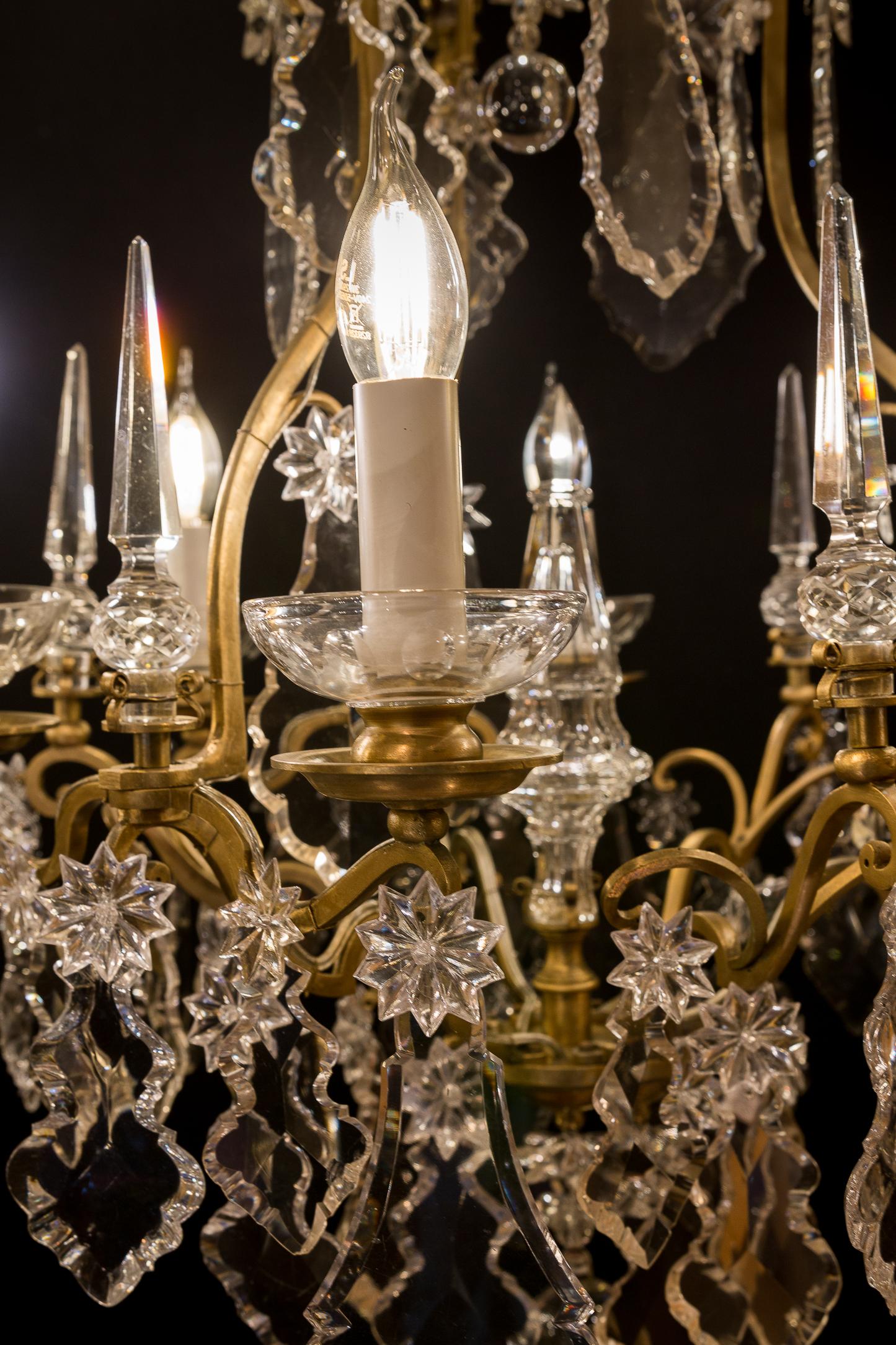 French Louis XV Style, Gilt-Bronze and Crystal Chandelier, circa 1900-1920 9
