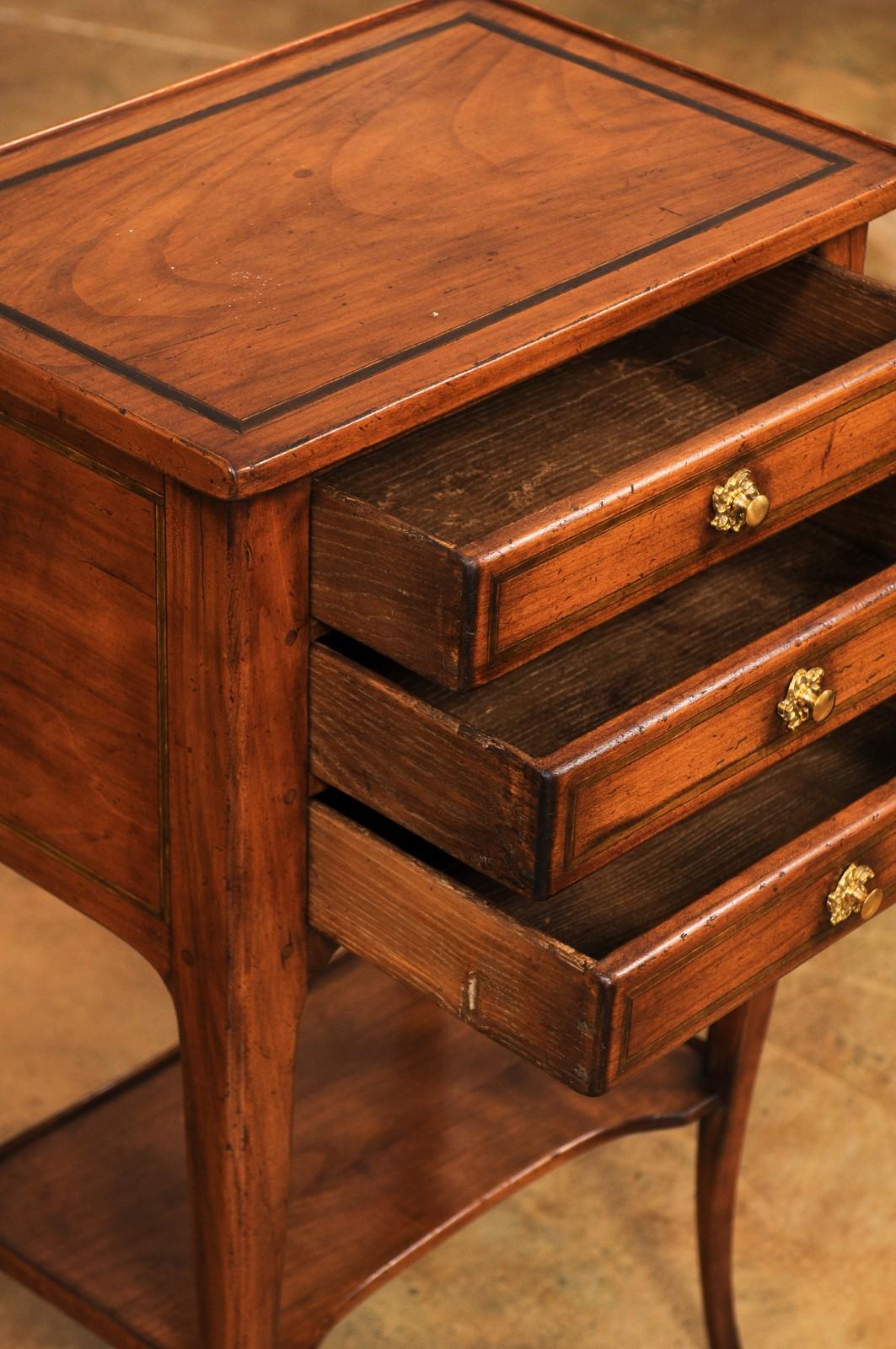 Chiffonnire-Tisch im Louis-XV-Stil mit drei kleinen Schubladen und niedrigem Regal im Angebot 4