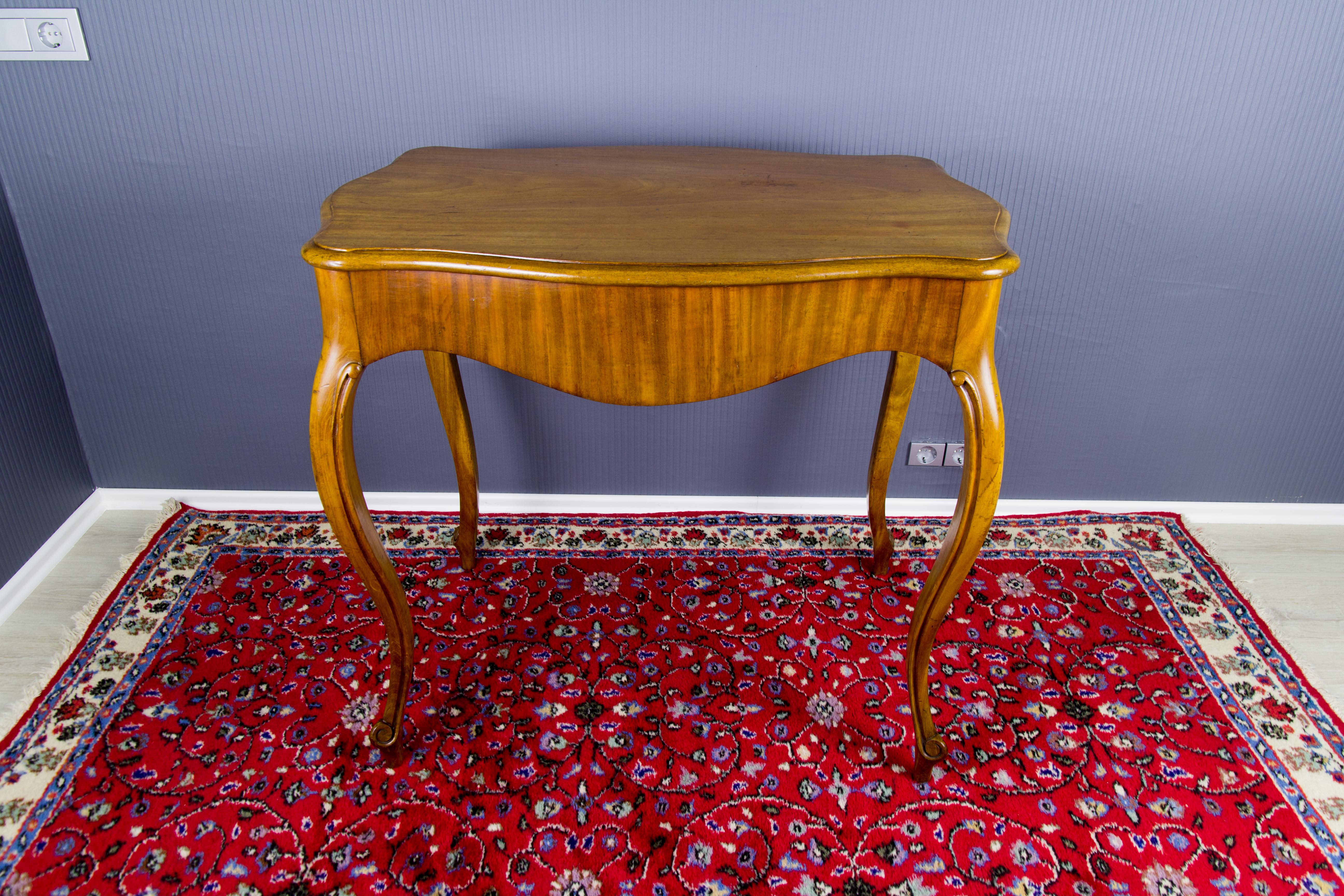 French Louis XV Style Table, circa 1930s For Sale 6