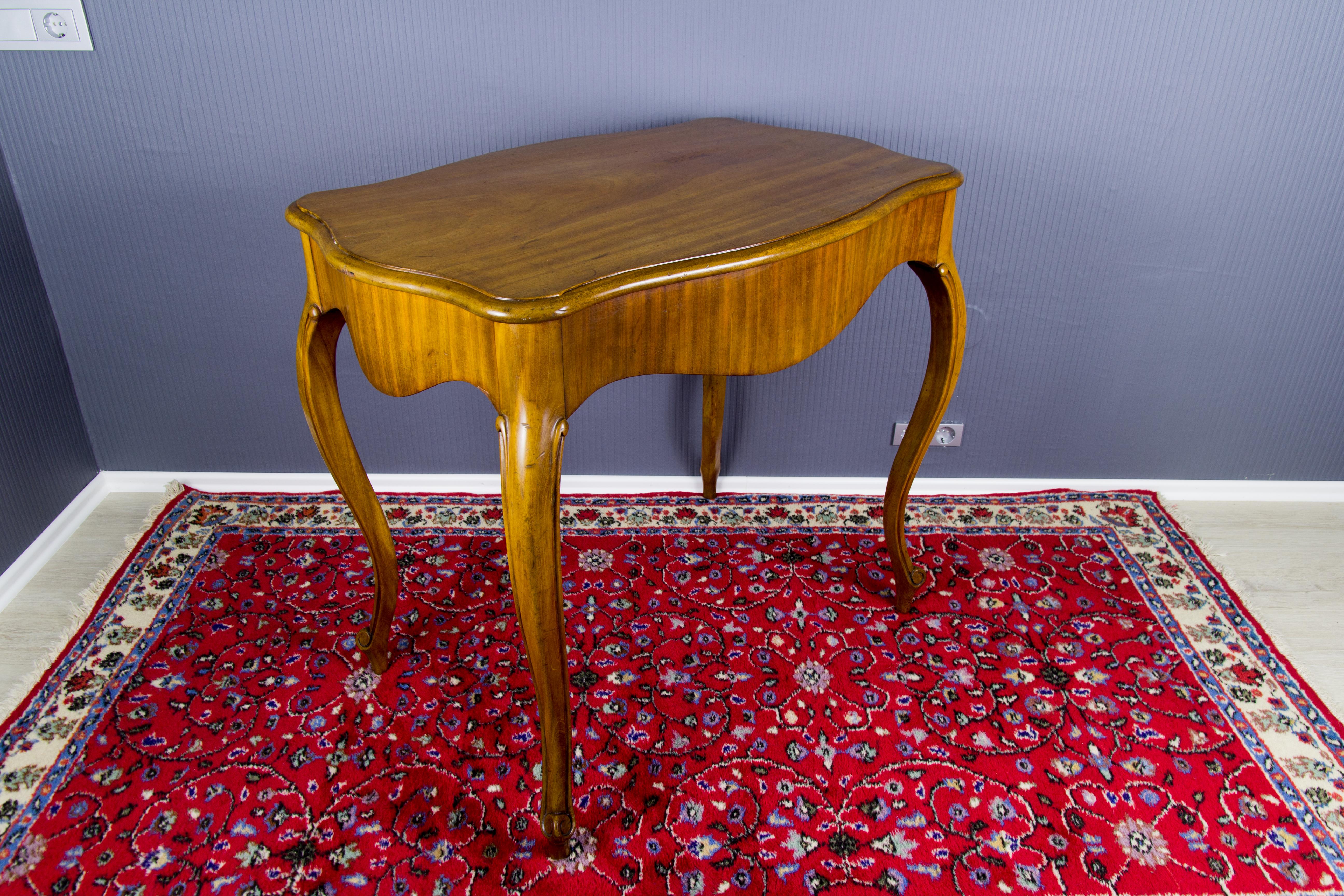 French Louis XV Style Table, circa 1930s For Sale 7