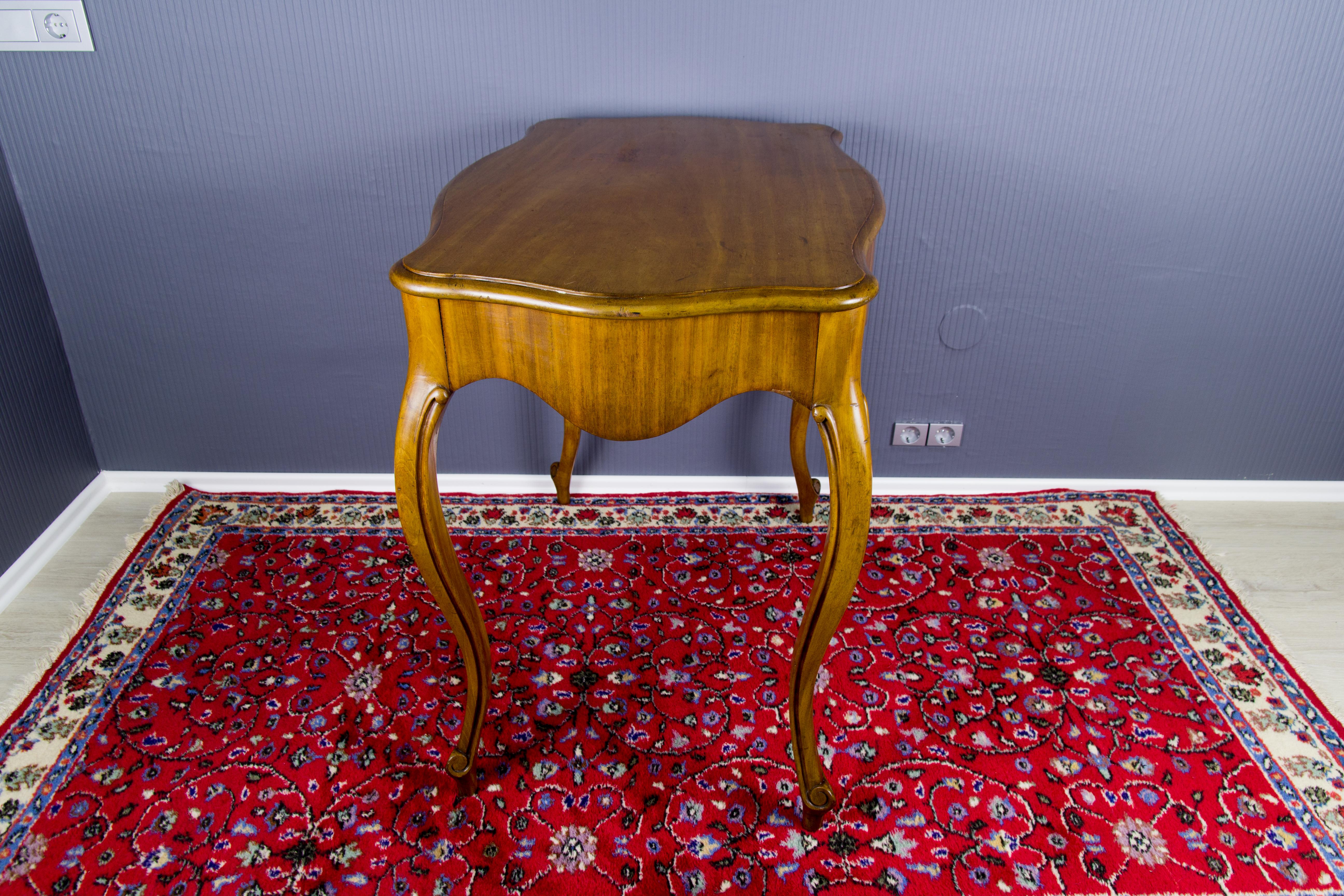 French Louis XV Style Table, circa 1930s For Sale 8