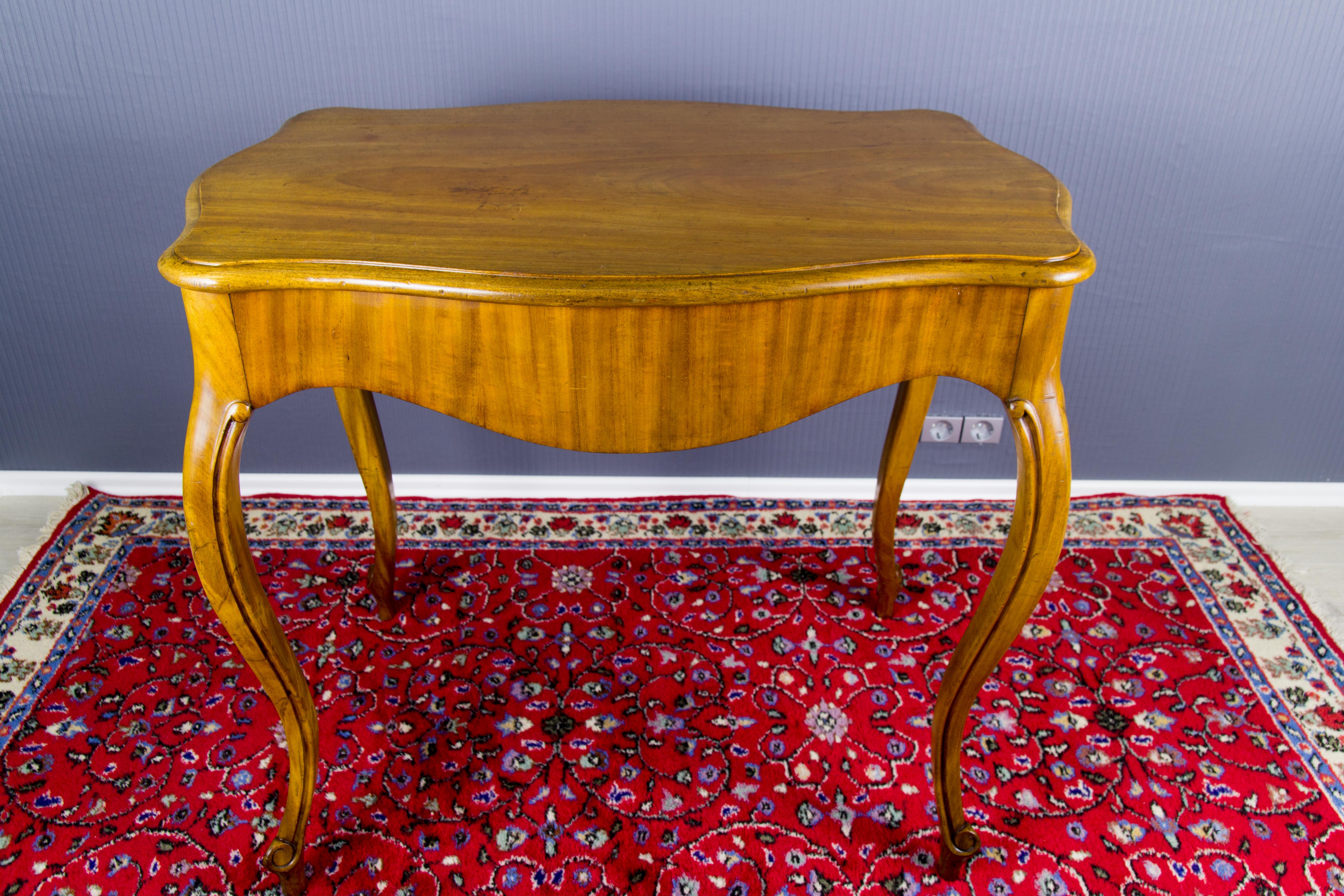 French Louis XV Style Table, circa 1930s For Sale 2