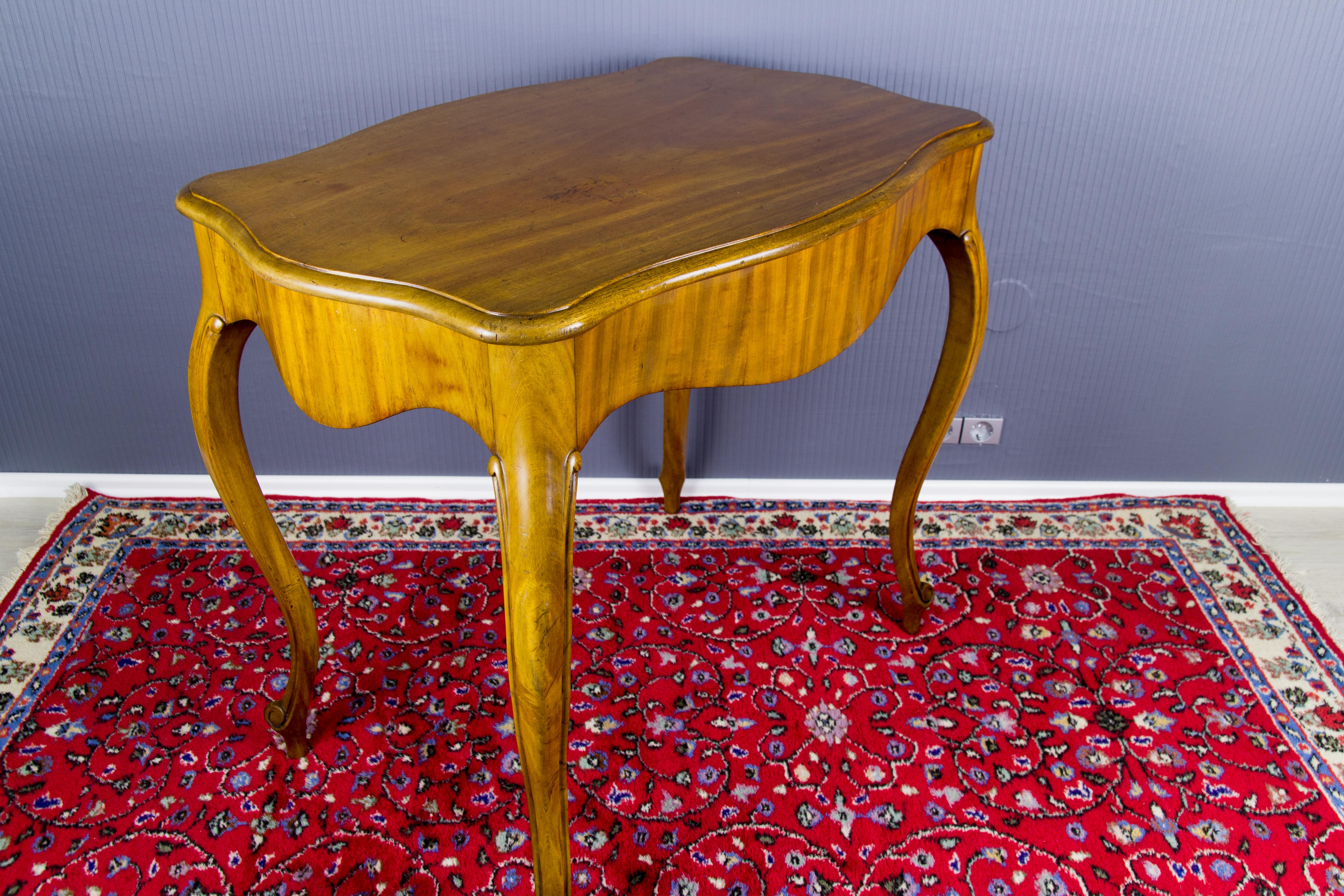 French Louis XV Style Table, circa 1930s For Sale 3