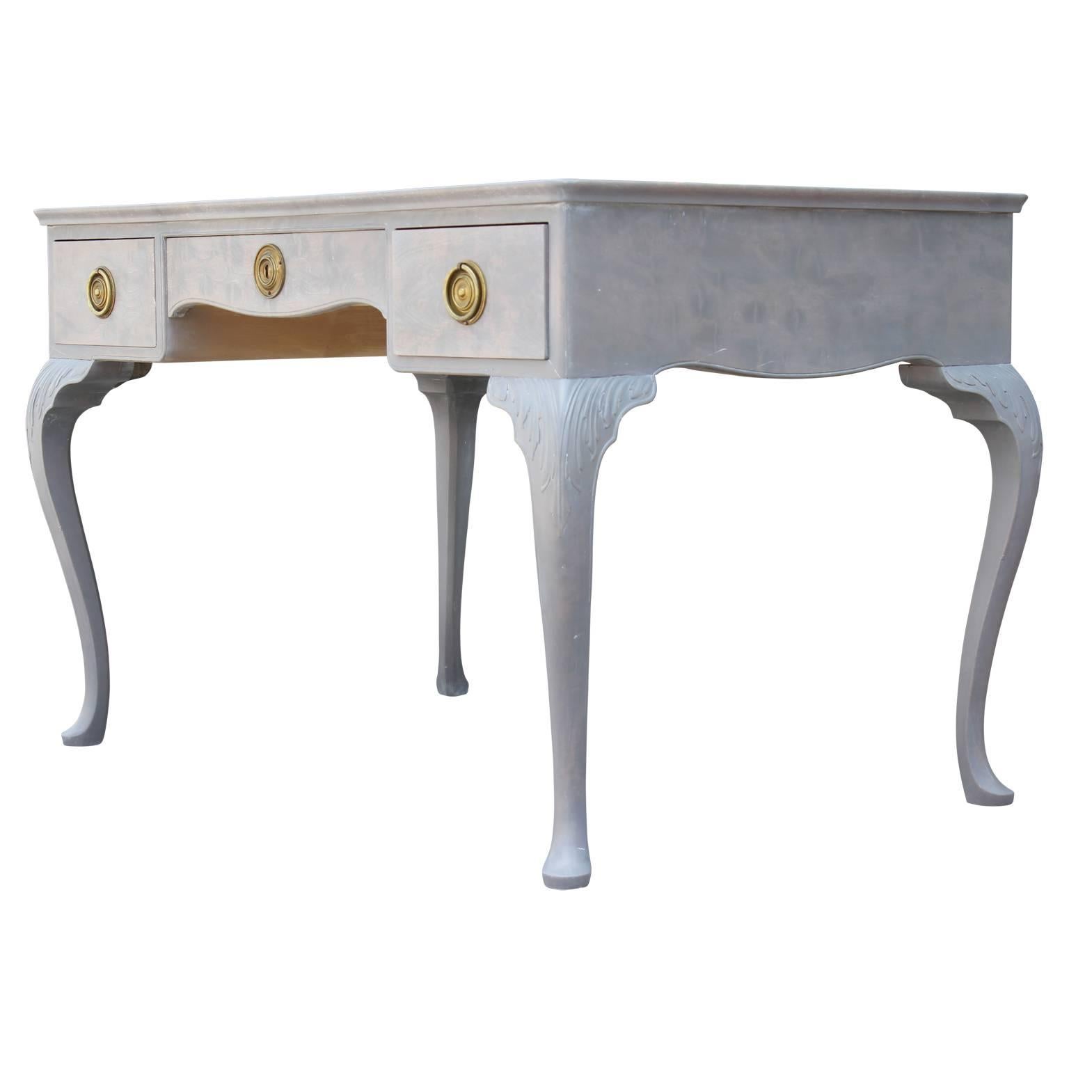 French Louis XV Style Three-Drawer Grey Desk with Brass Hardware In Good Condition In Houston, TX