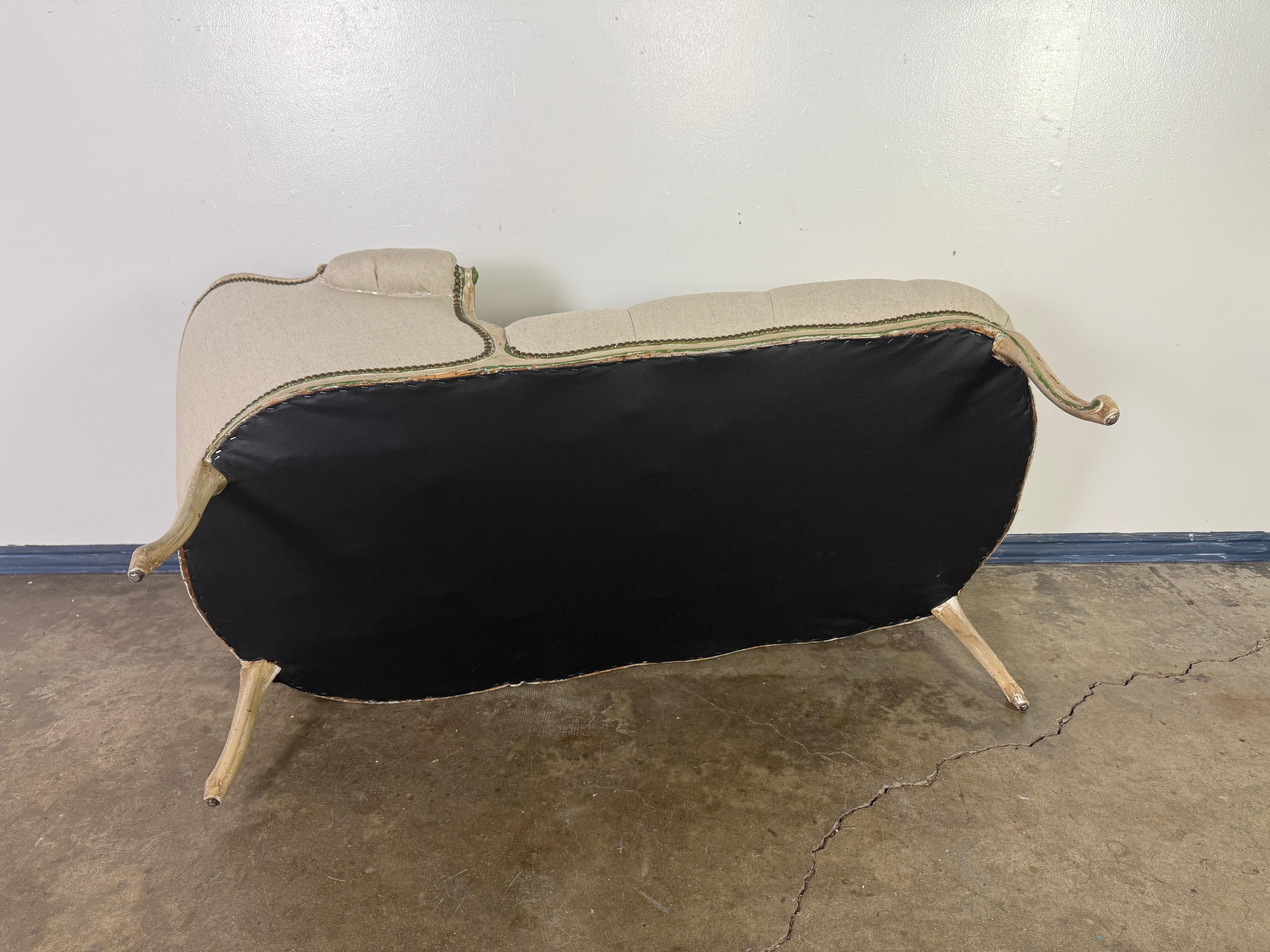 Chaise longue francesa acolchada estilo Luis XV en venta 10