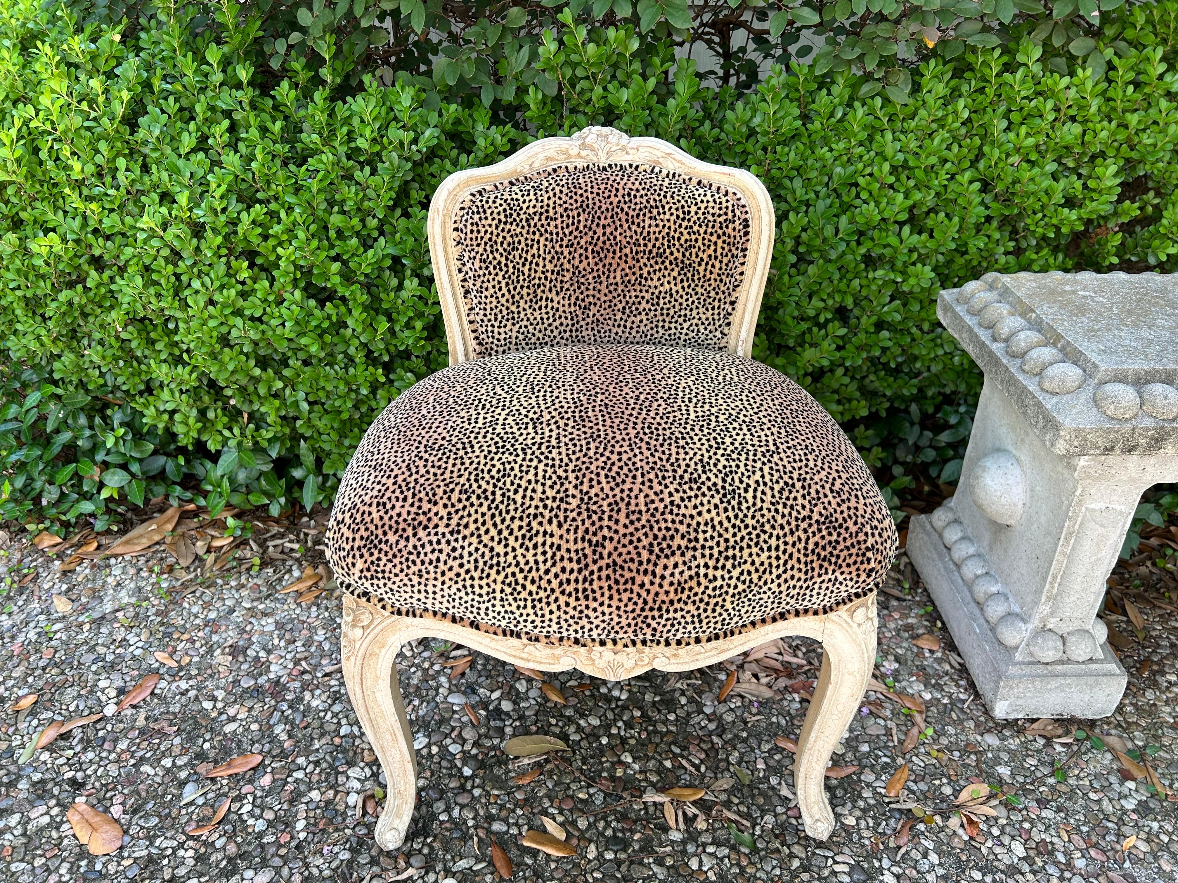 French Louis XV Style Vanity Chair For Sale 5