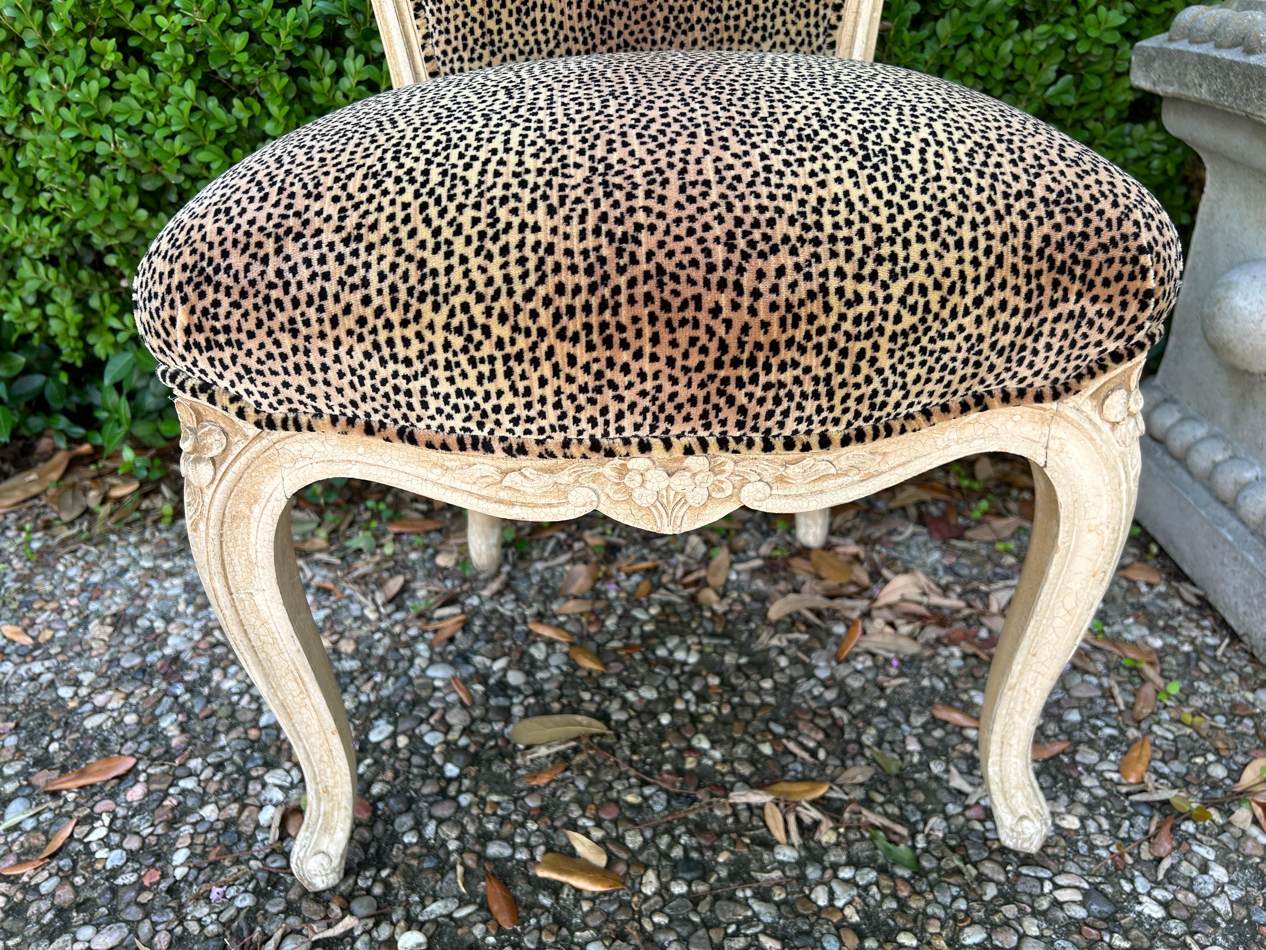 French Louis XV Style Vanity Chair For Sale 2