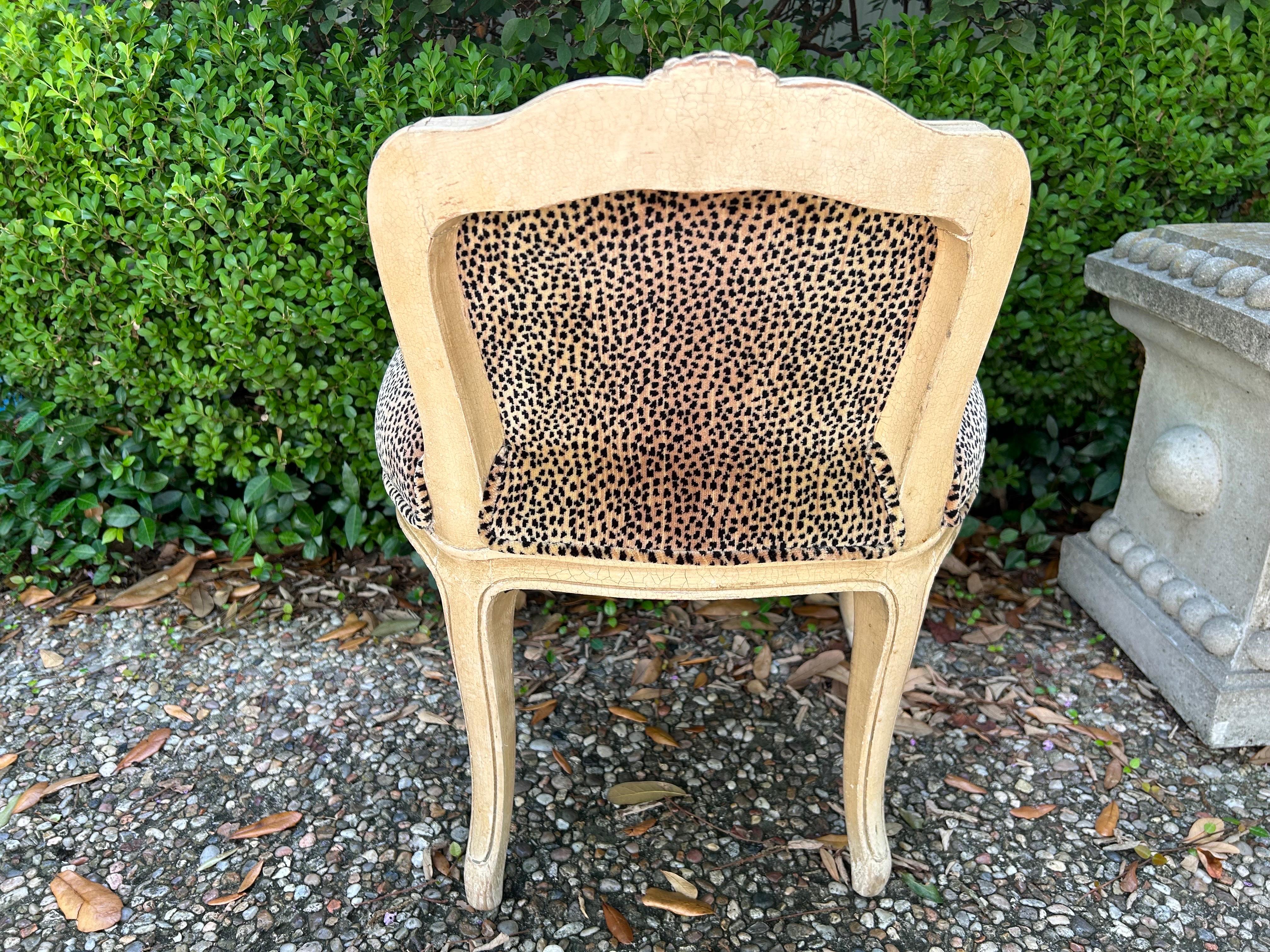 French Louis XV Style Vanity Chair For Sale 3