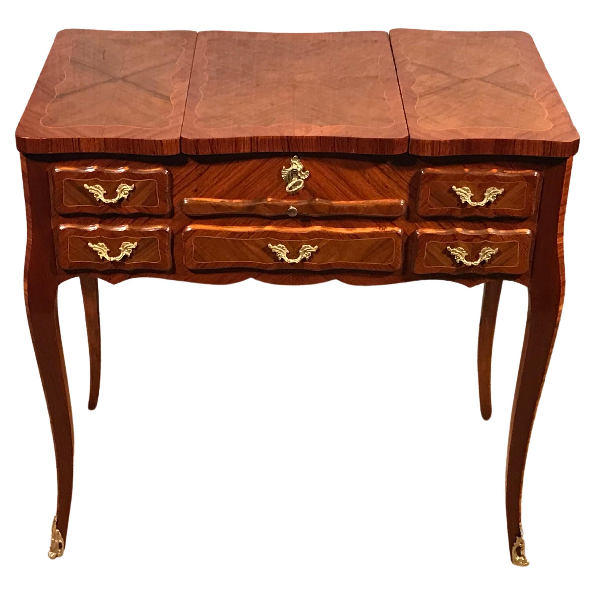 French Louis XV Style Vanity or Poudreuse, 19th Century For Sale 1