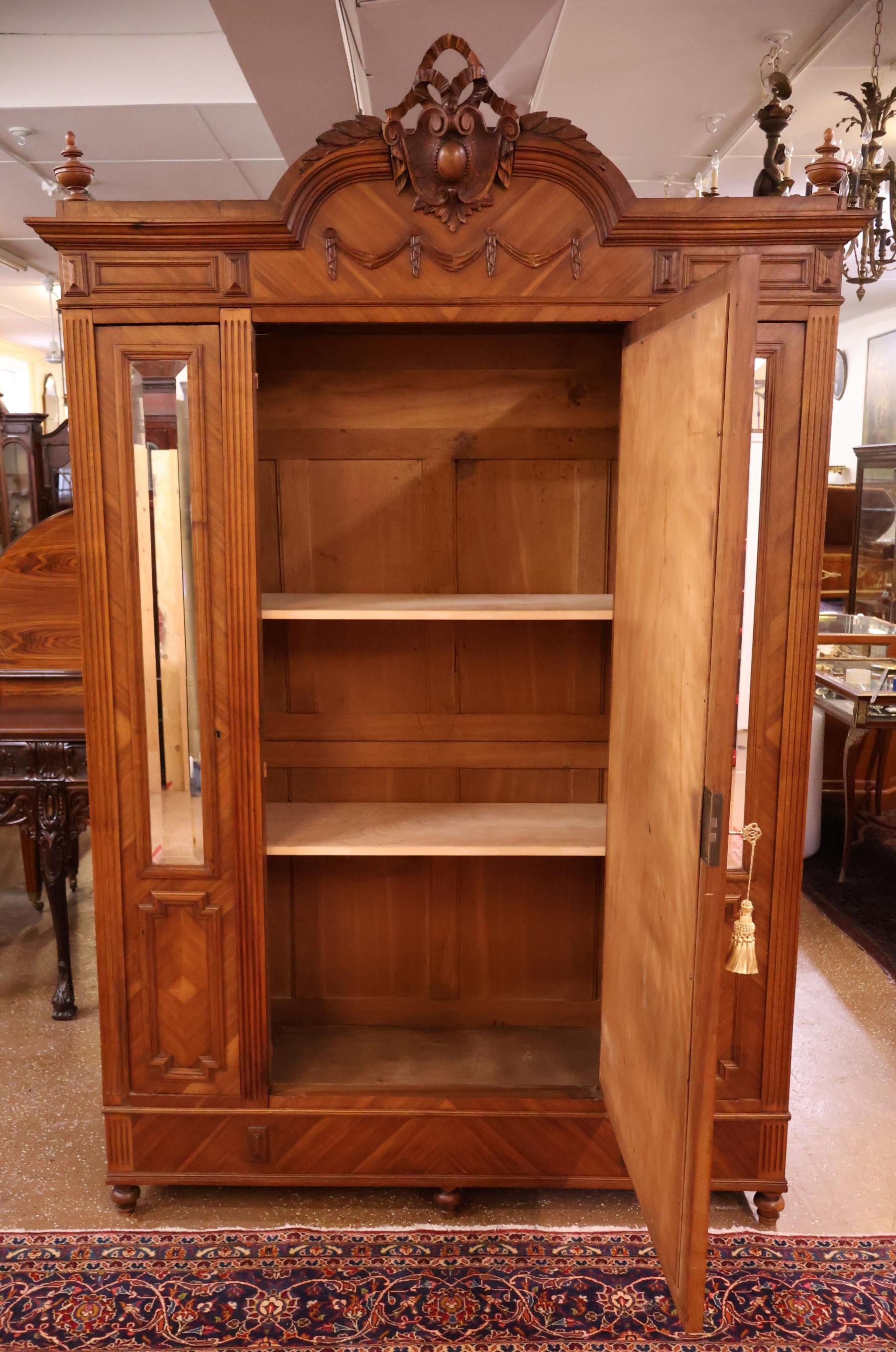 Noce French Louis XV Style Walnut Carved Mirror Door Armoire Circa 1900 in vendita