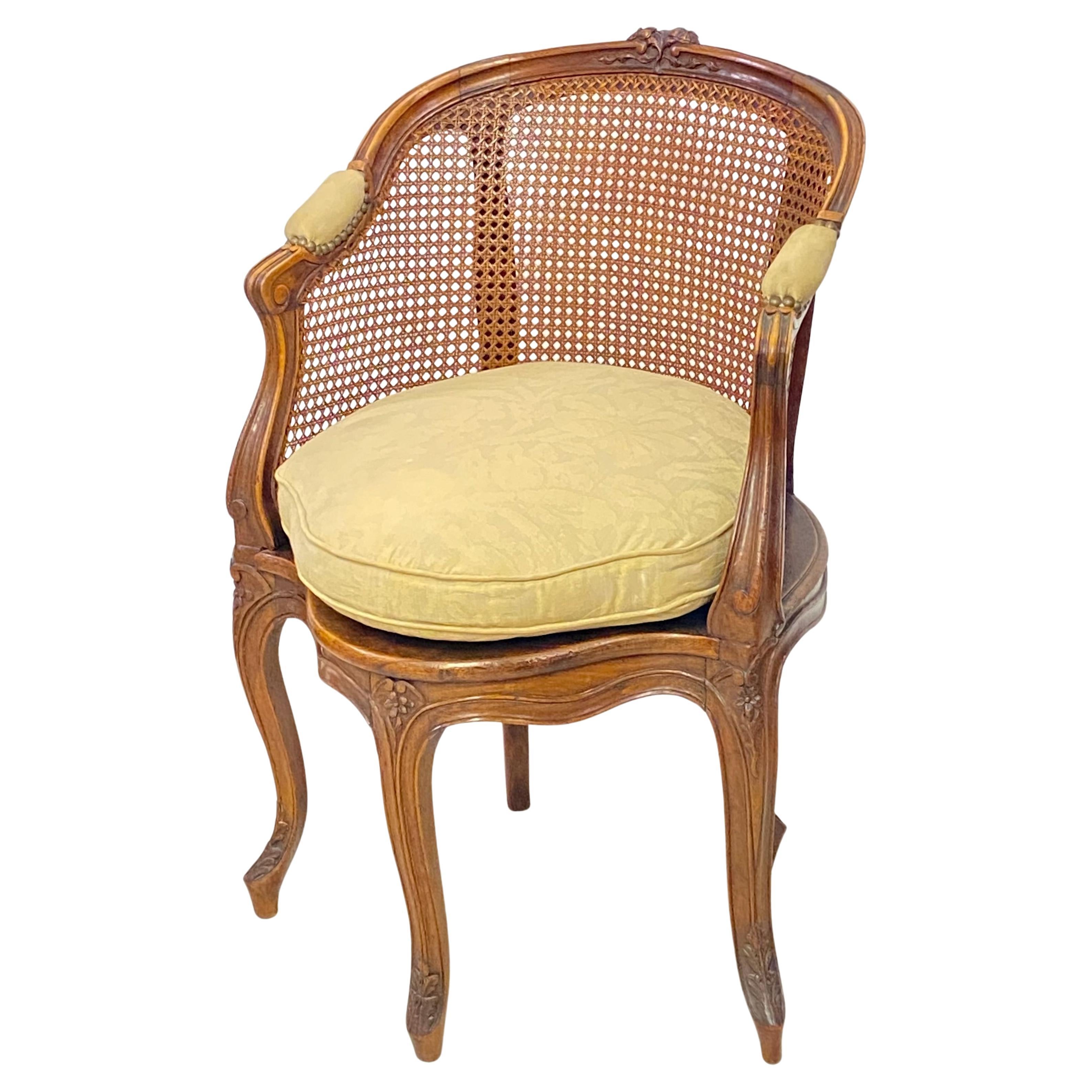 French Louis XV Style Walnut Fauteuil de Bureau Desk Chair, Late 19th Century