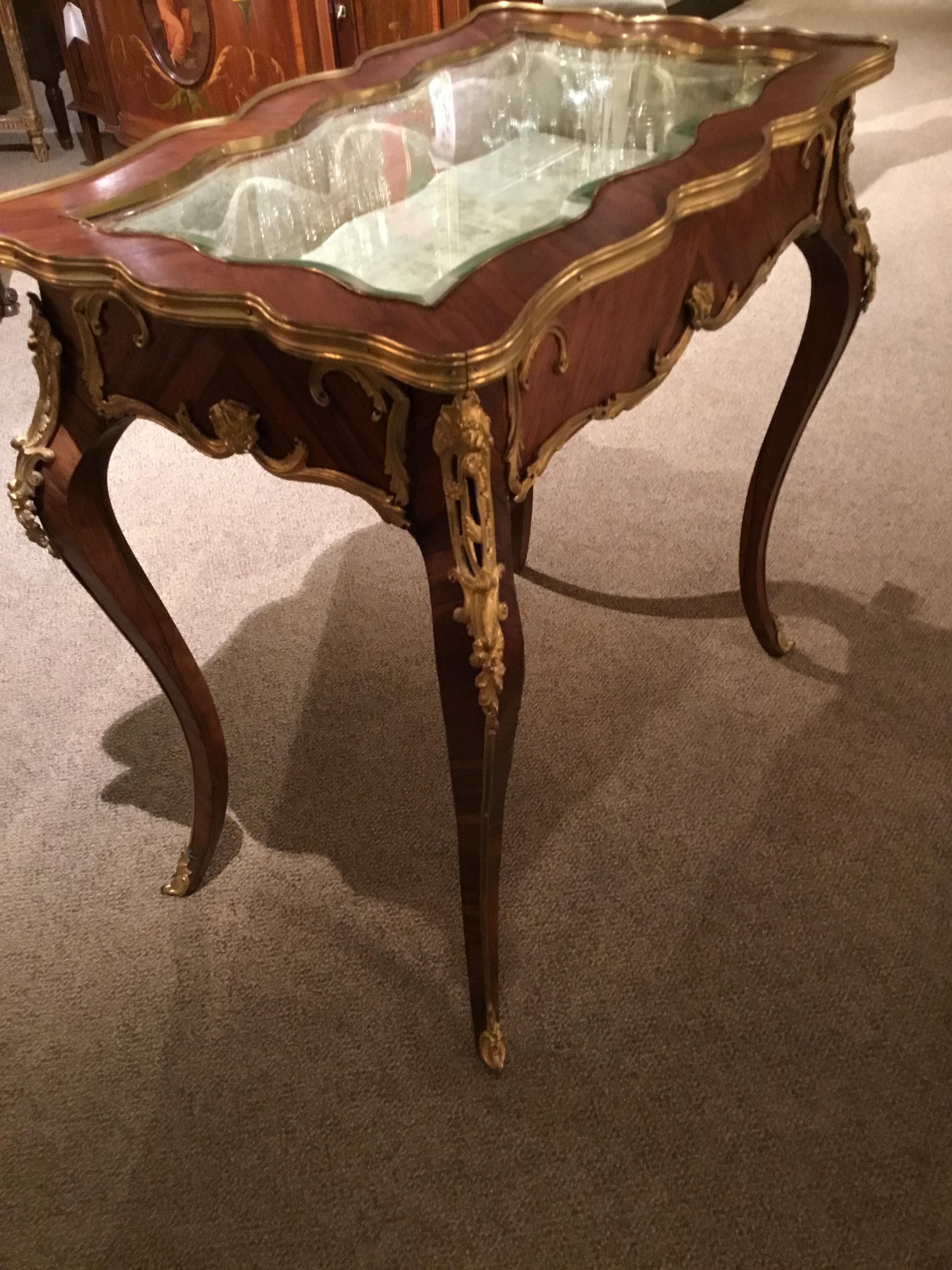 19th Century French Louis XV Table Top Vitrine, Beveled Glass Top, Kingwood with Gilt Bronze