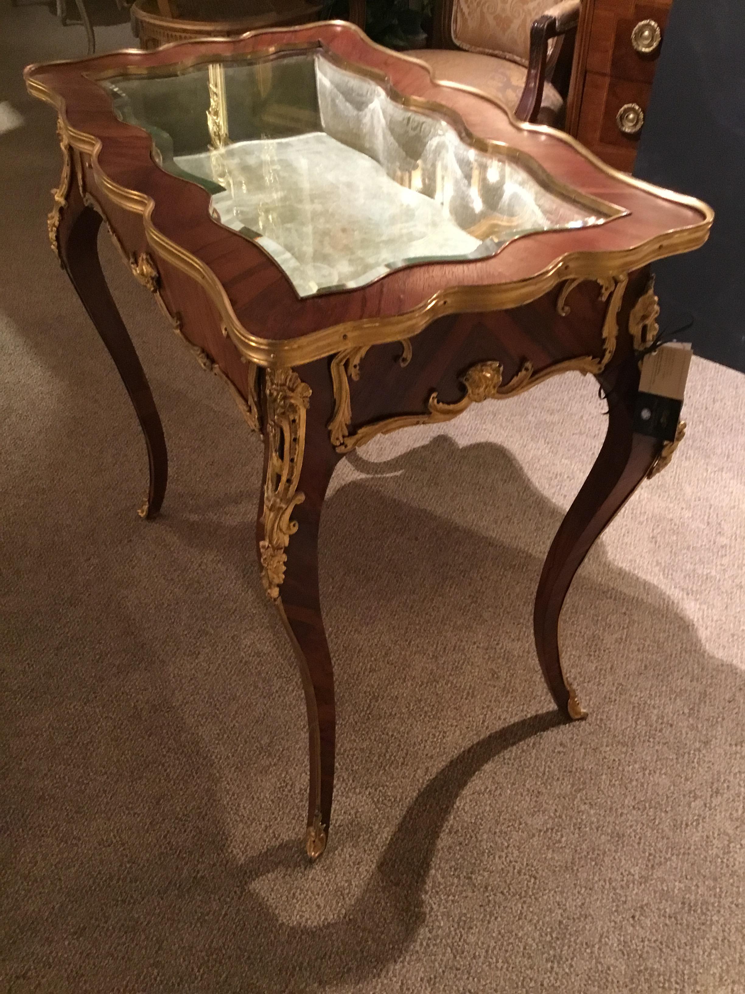 French Louis XV Table Top Vitrine, Beveled Glass Top, Kingwood with Gilt Bronze 1